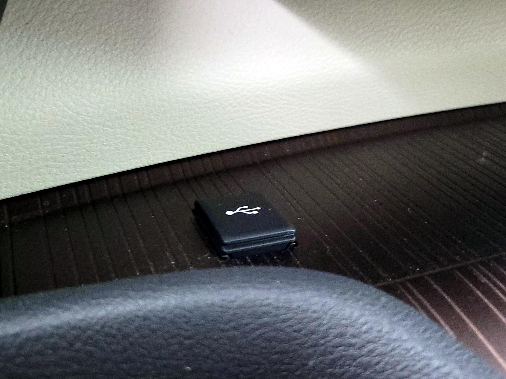 Thumbnail: 2021 Toyota Sienna - 18