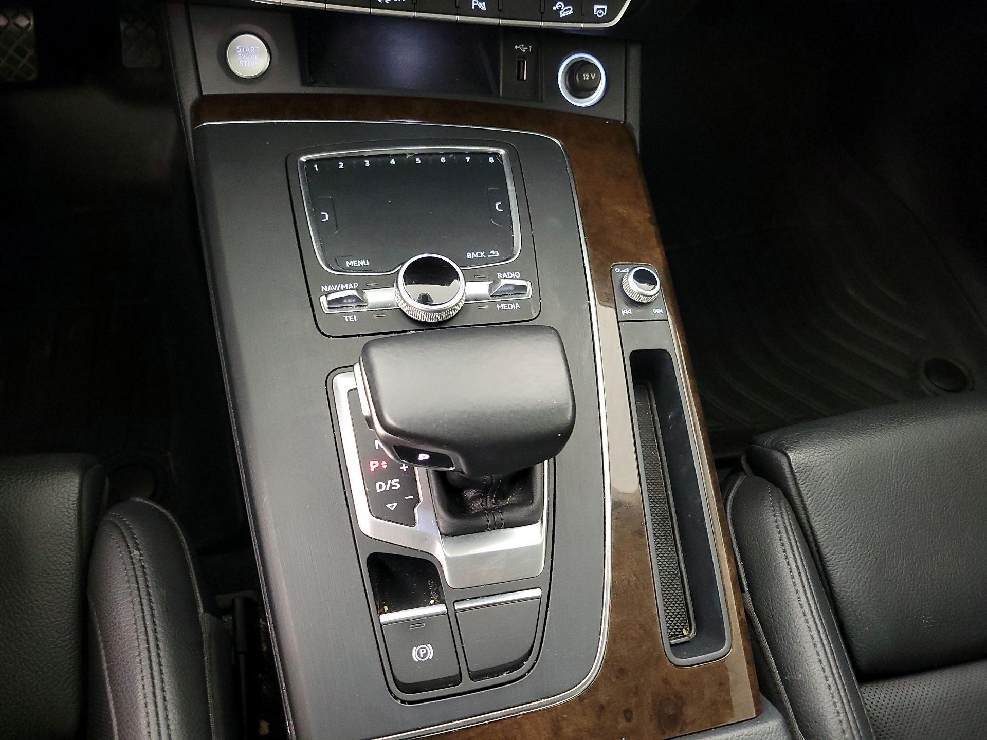 Thumbnail: 2018 Audi Q5 - 18