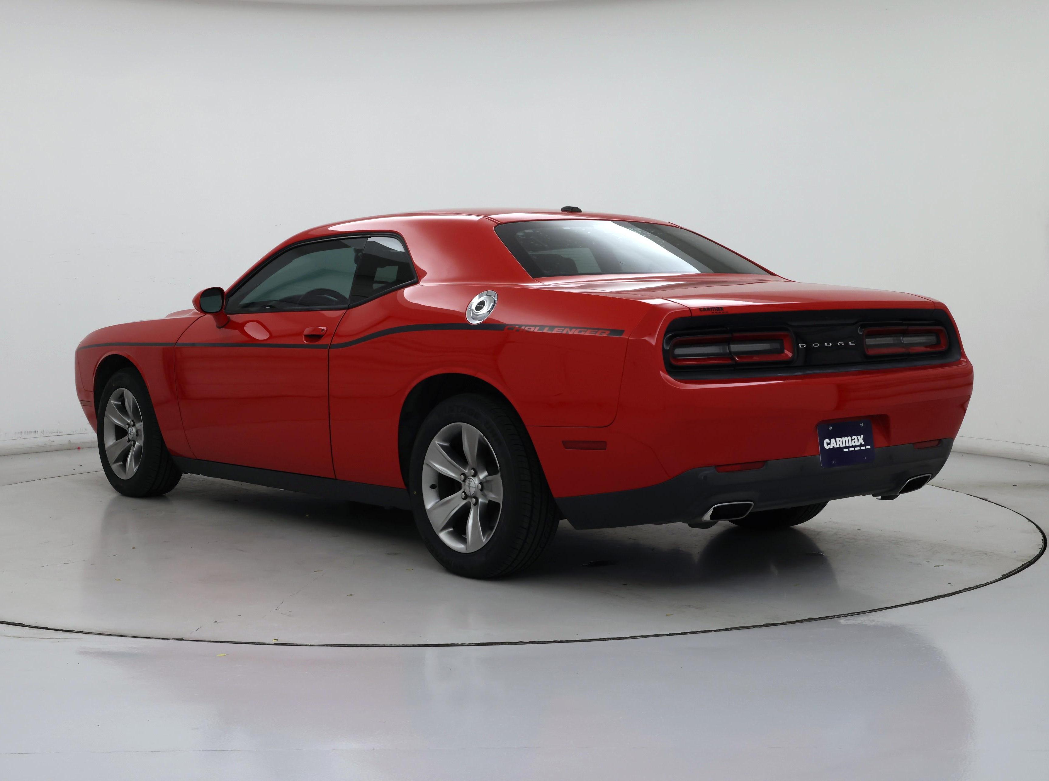 Thumbnail: 2015 Dodge Challenger - 2