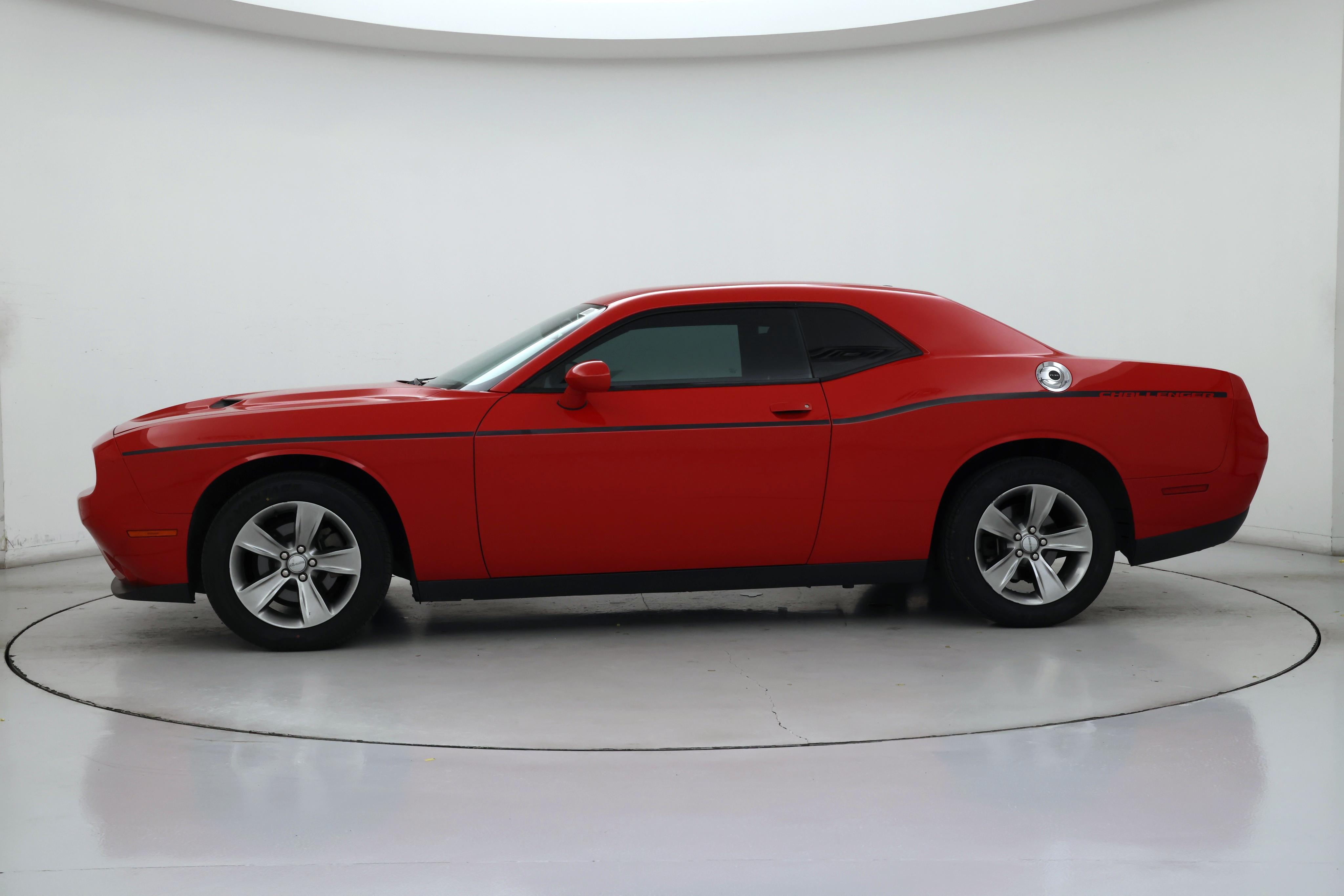 Thumbnail: 2015 Dodge Challenger - 3