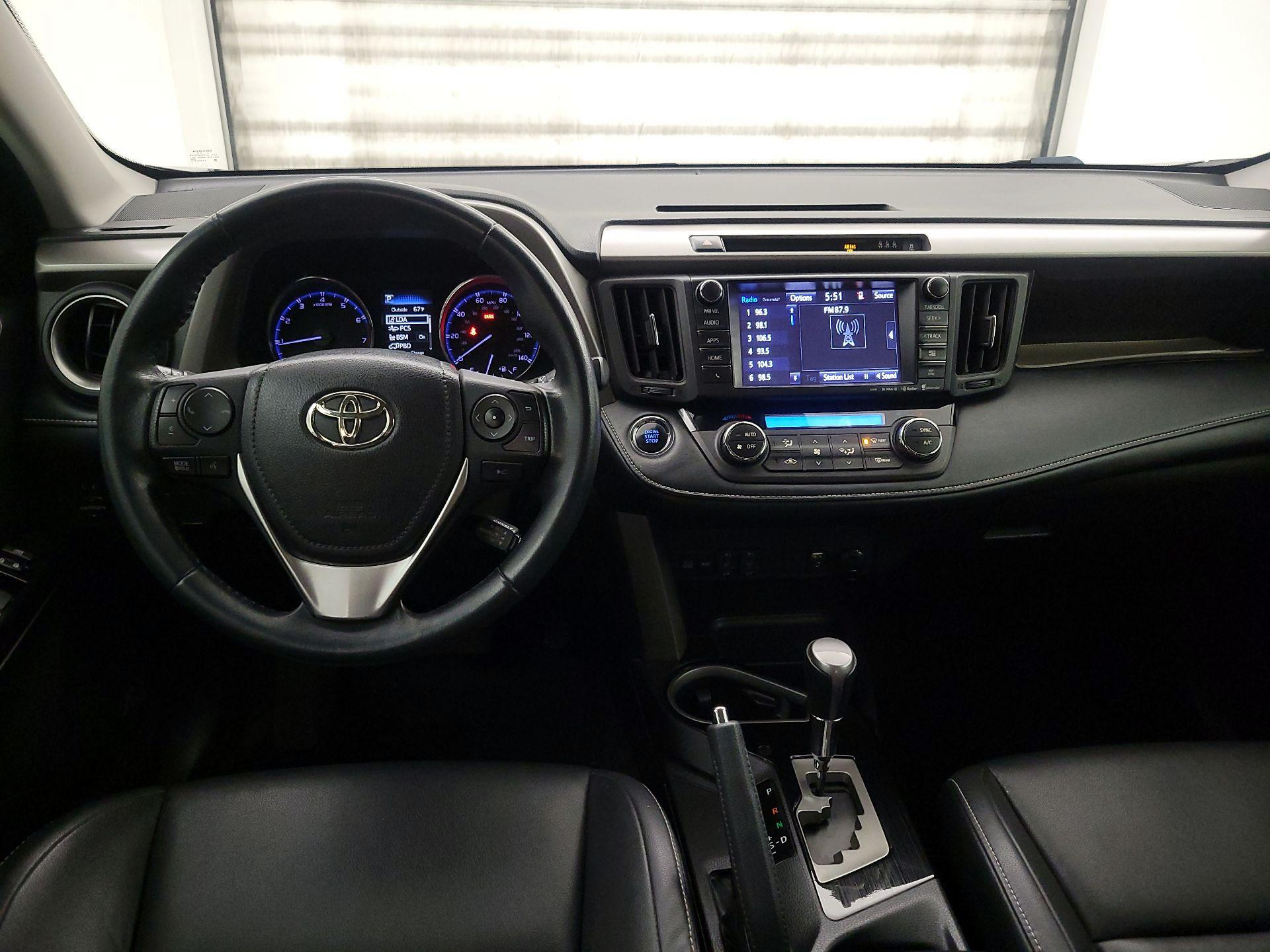 Thumbnail: 2018 Toyota RAV4 - 9