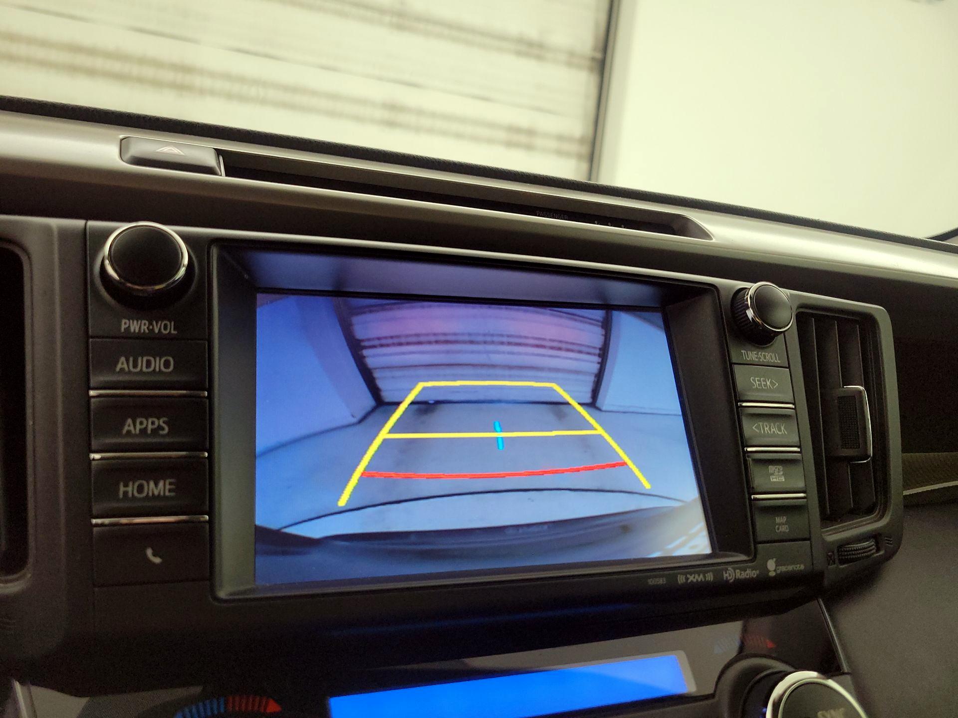 Thumbnail: 2018 Toyota RAV4 - 14