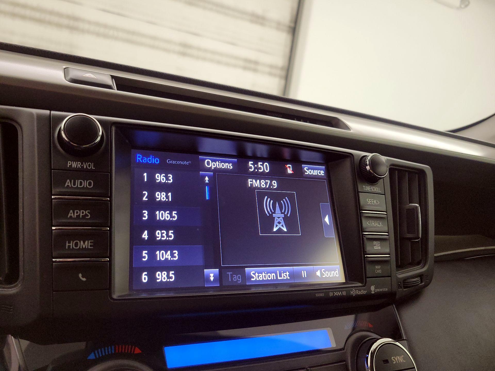 Thumbnail: 2018 Toyota RAV4 - 15