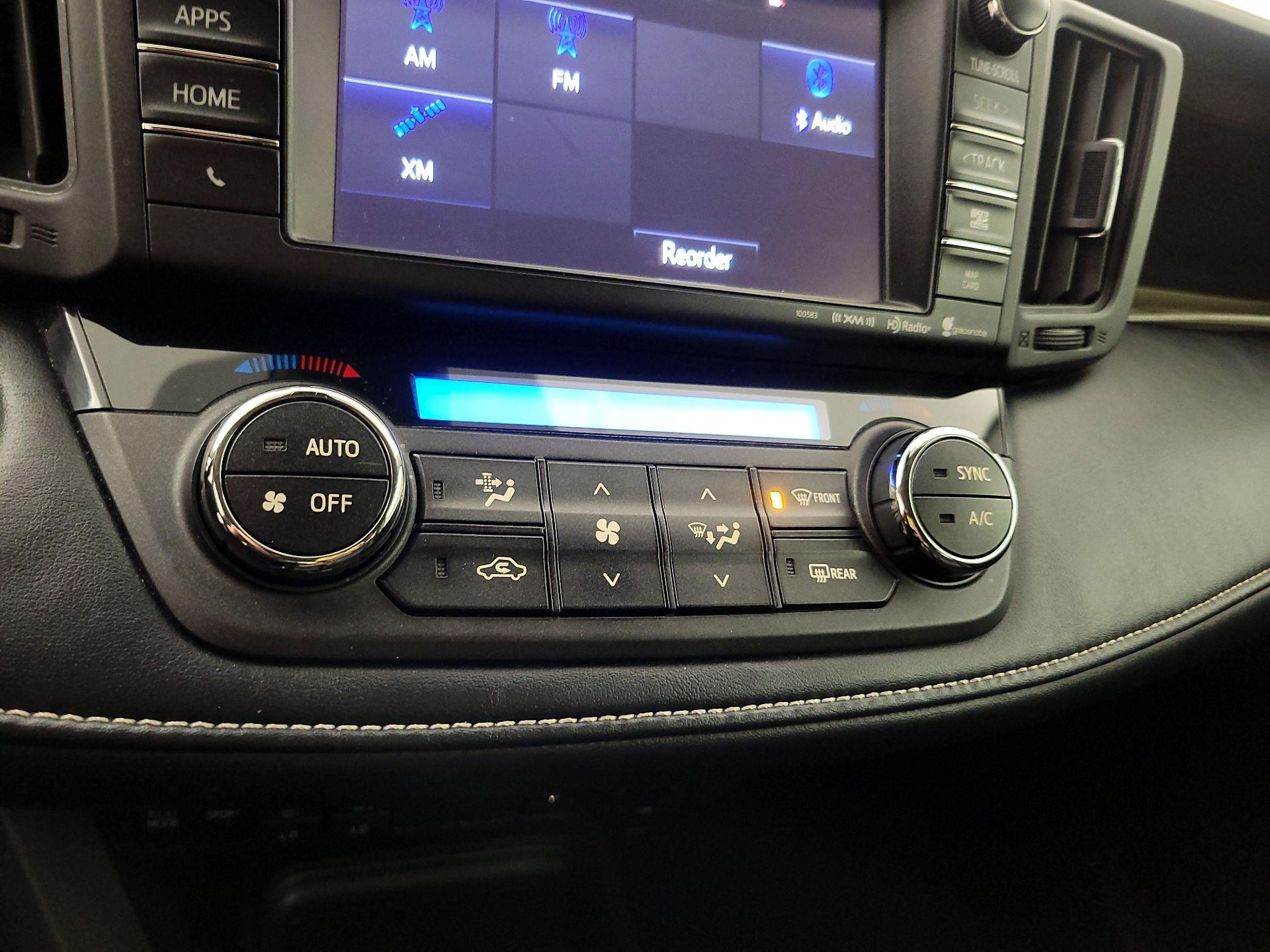 Thumbnail: 2018 Toyota RAV4 - 16