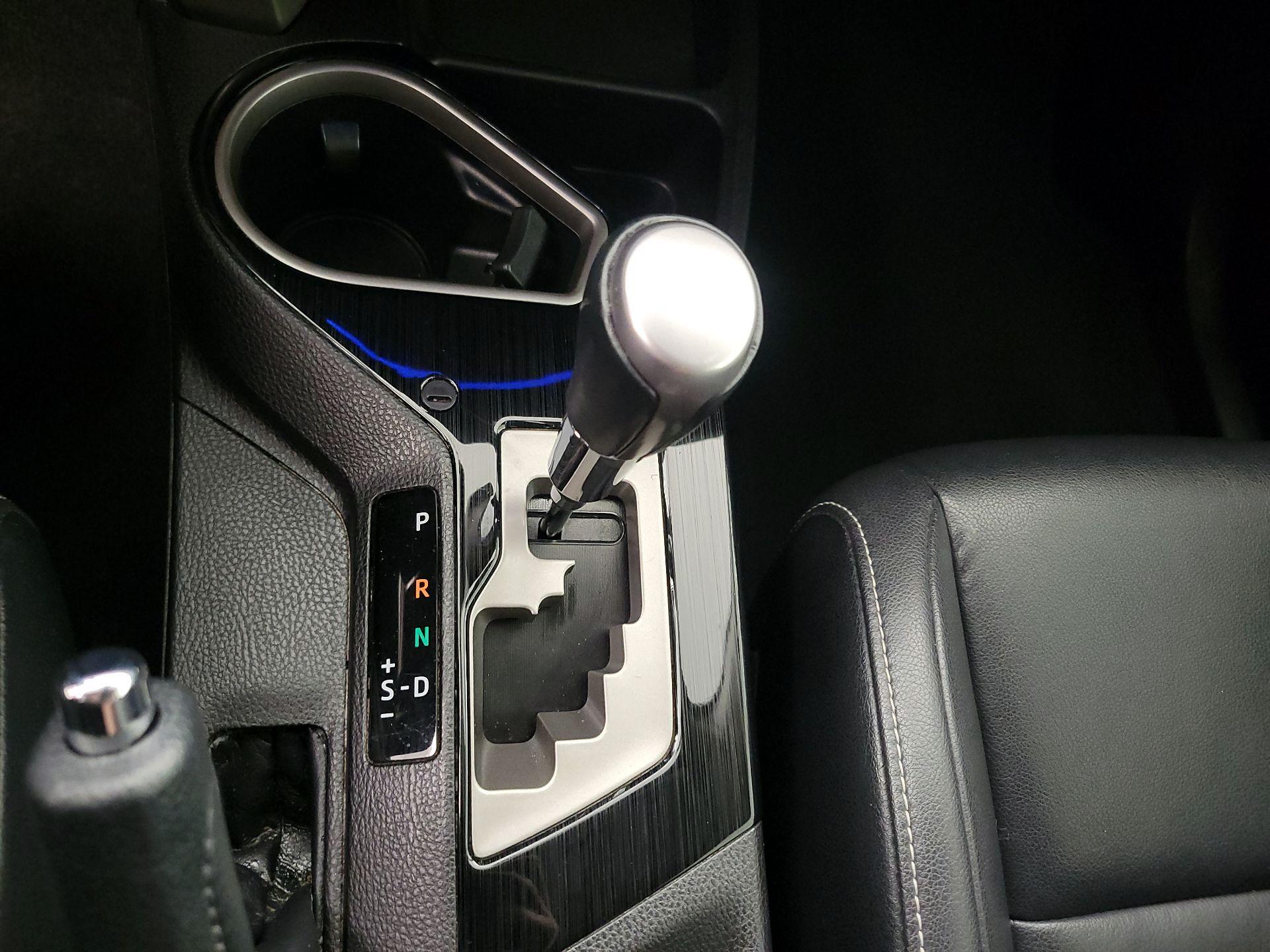 Thumbnail: 2018 Toyota RAV4 - 17