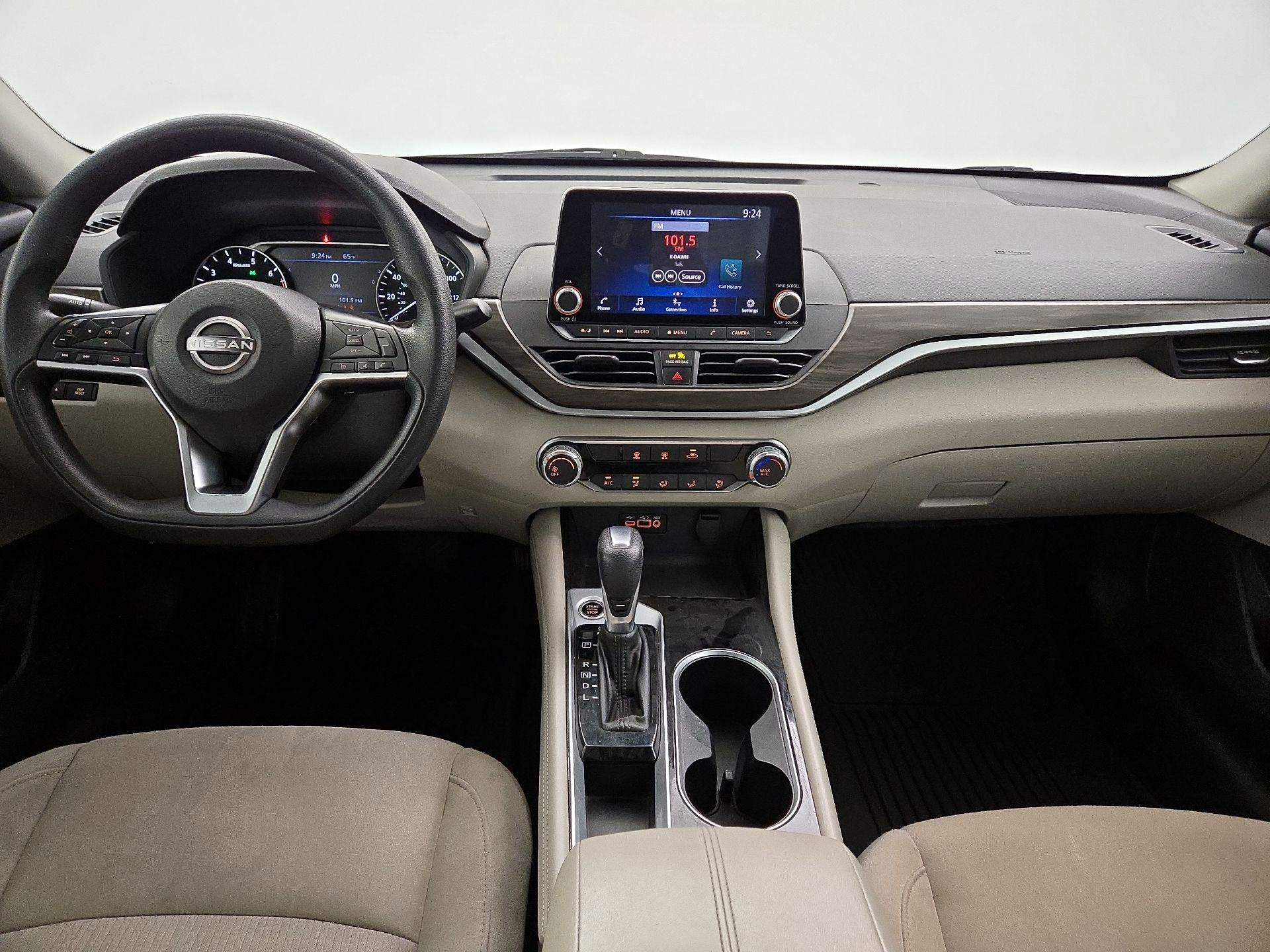 Thumbnail: 2023 Nissan Altima - 9