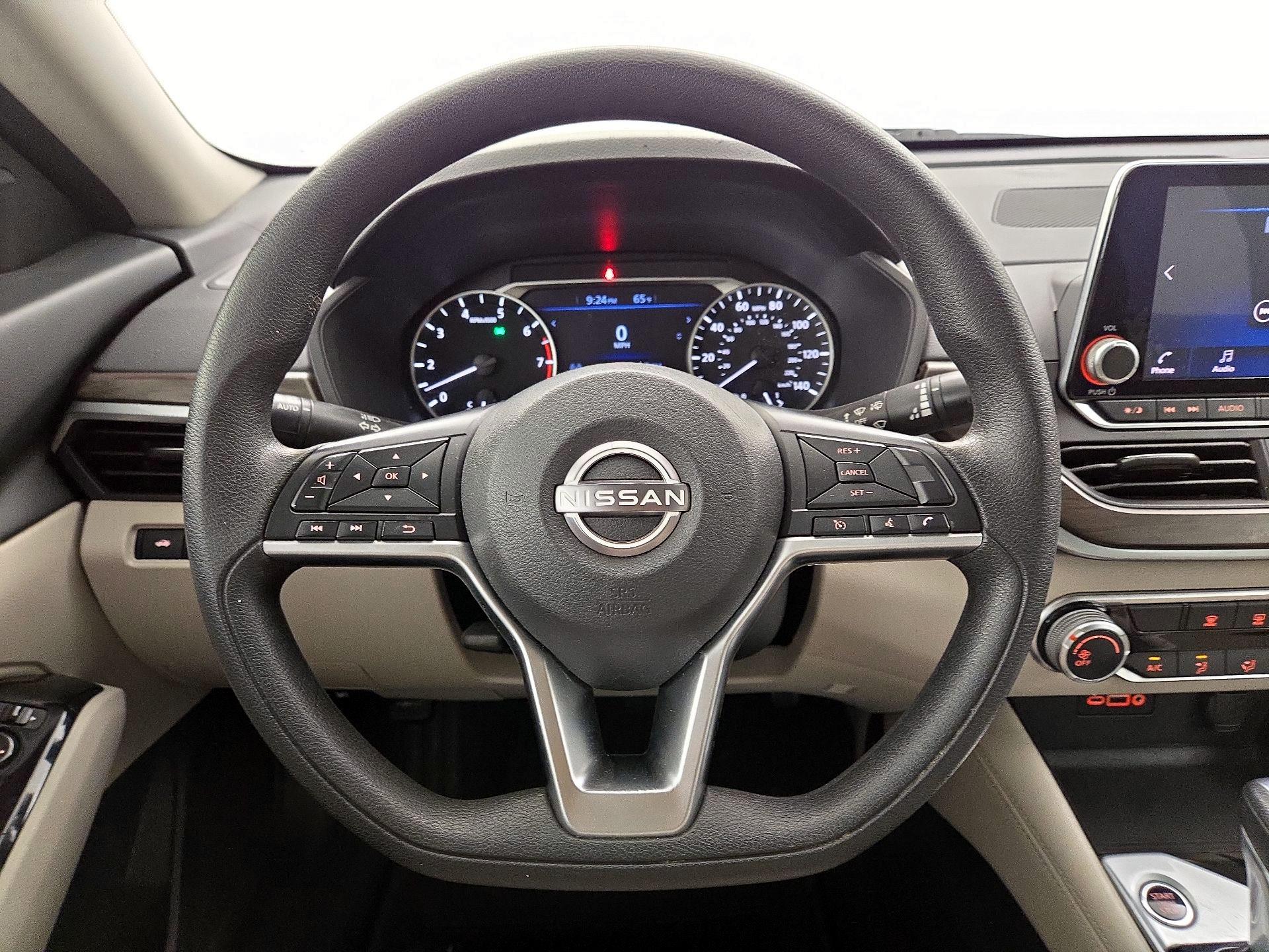 Thumbnail: 2023 Nissan Altima - 10