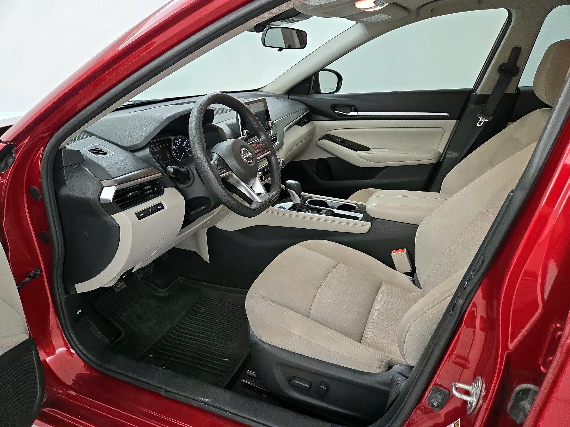 Thumbnail: 2023 Nissan Altima - 11