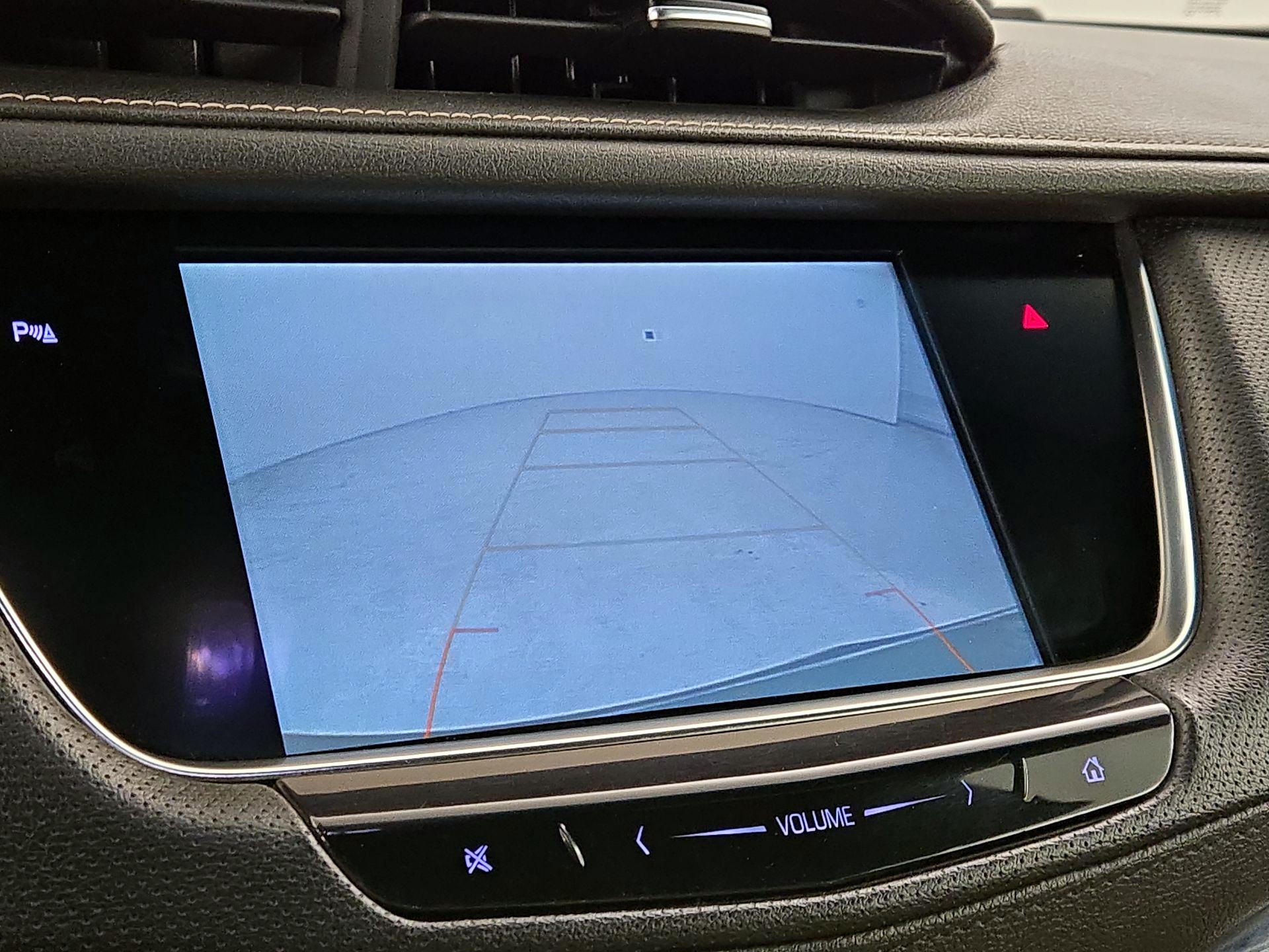 Thumbnail: 2018 Cadillac XT5 - 14