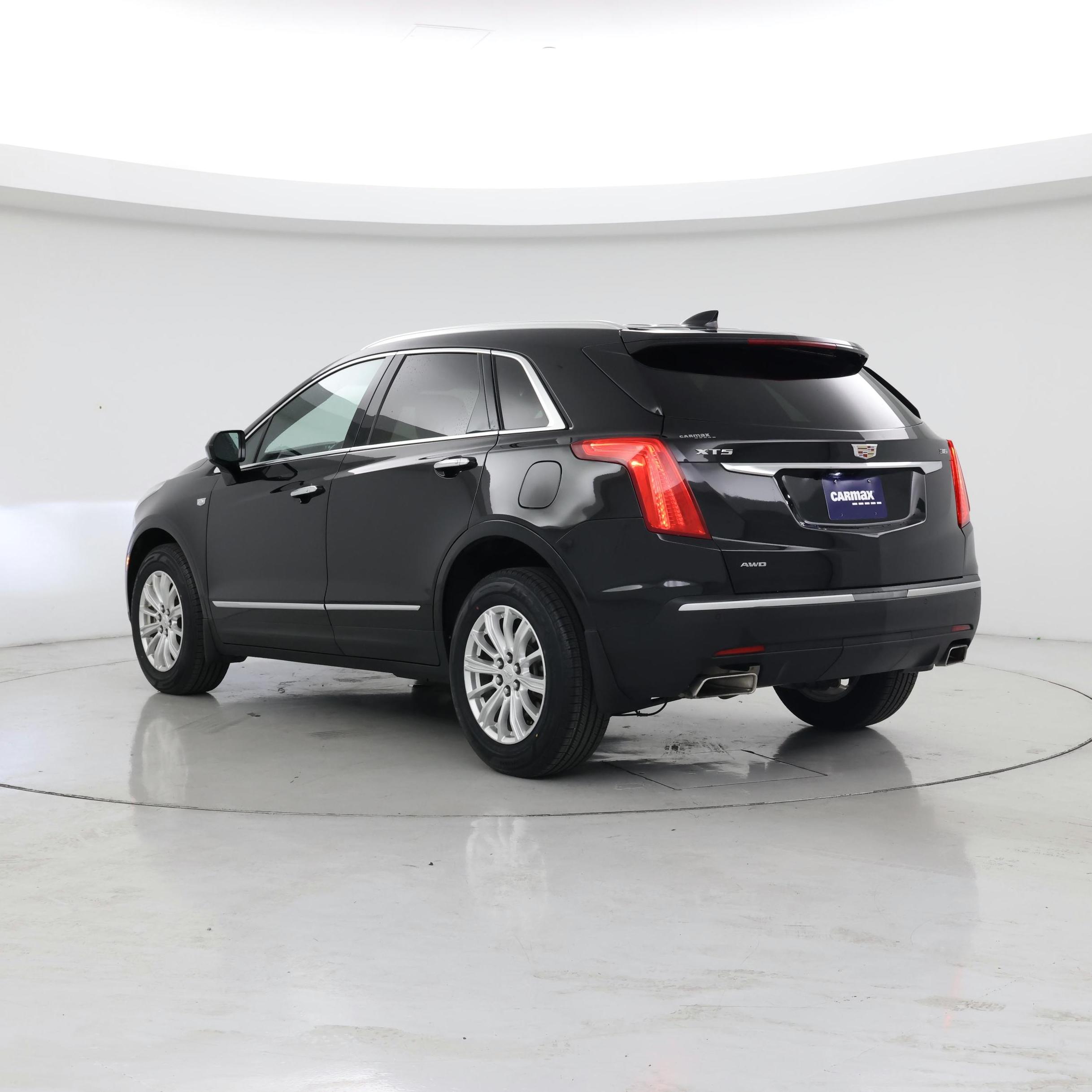 Thumbnail: 2018 Cadillac XT5 - 2