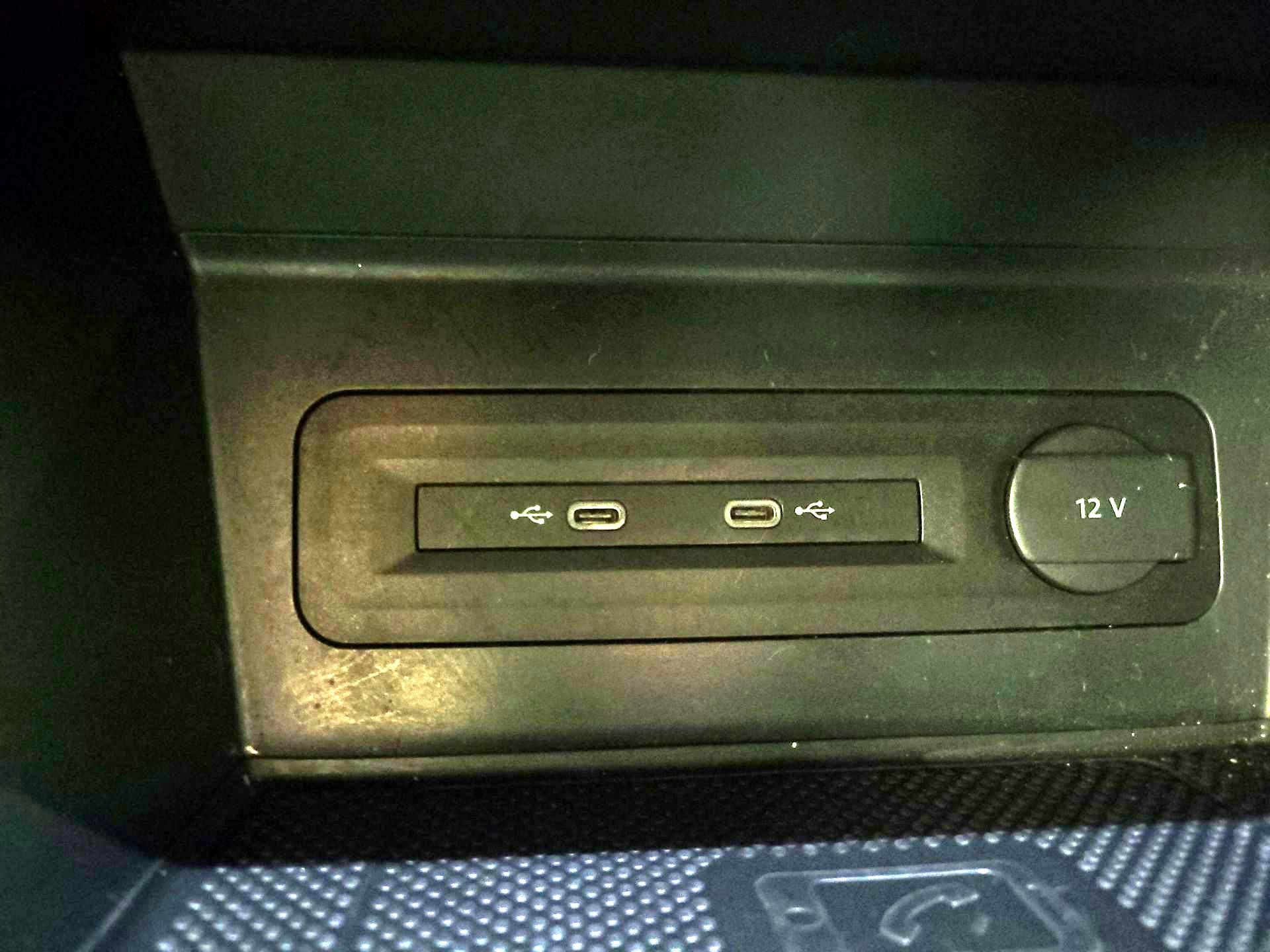 Thumbnail: 2022 Volkswagen Atlas - 18