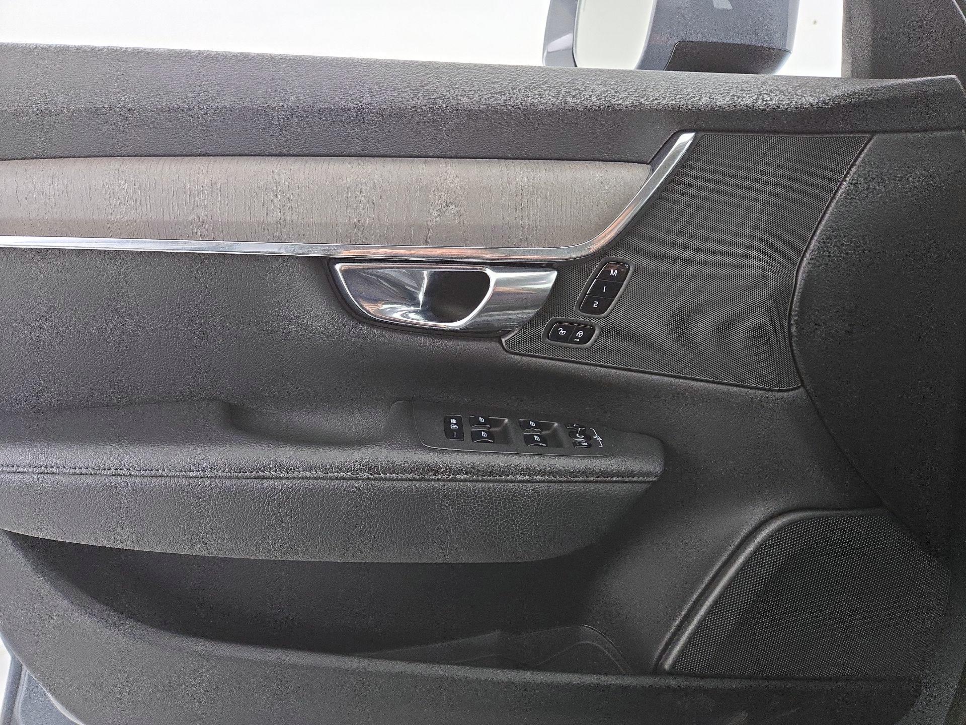 Thumbnail: 2022 Volvo S90 - 10