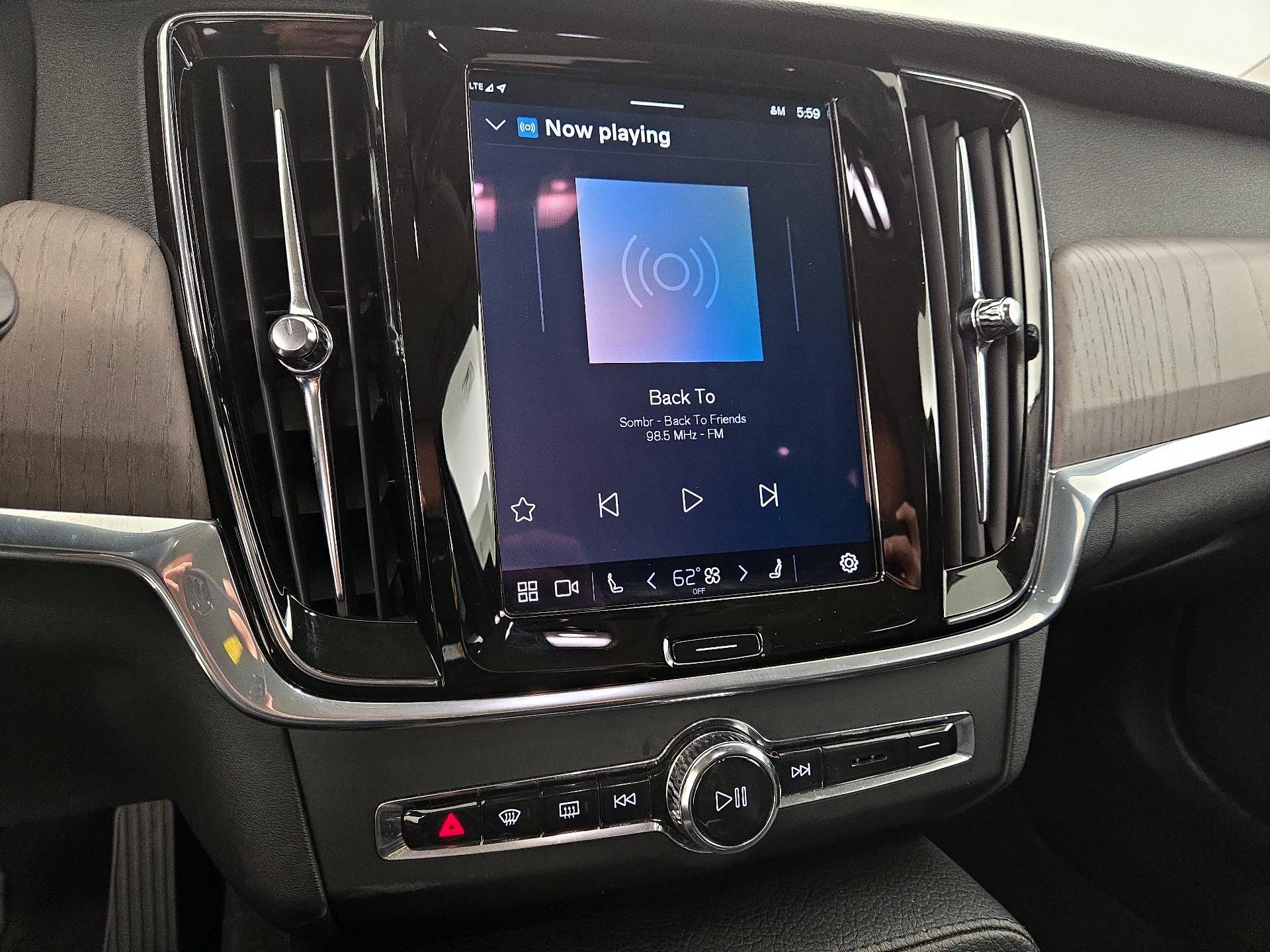 Thumbnail: 2022 Volvo S90 - 14