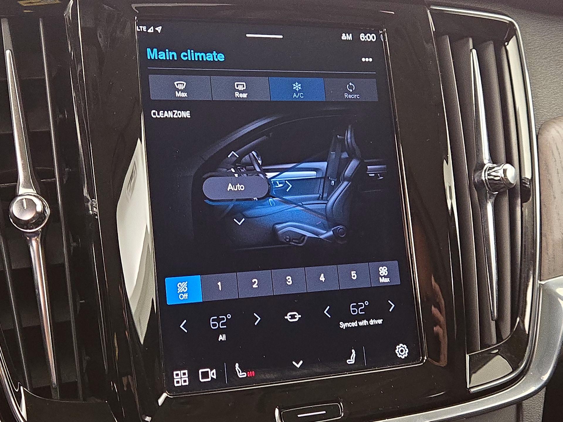 Thumbnail: 2022 Volvo S90 - 15