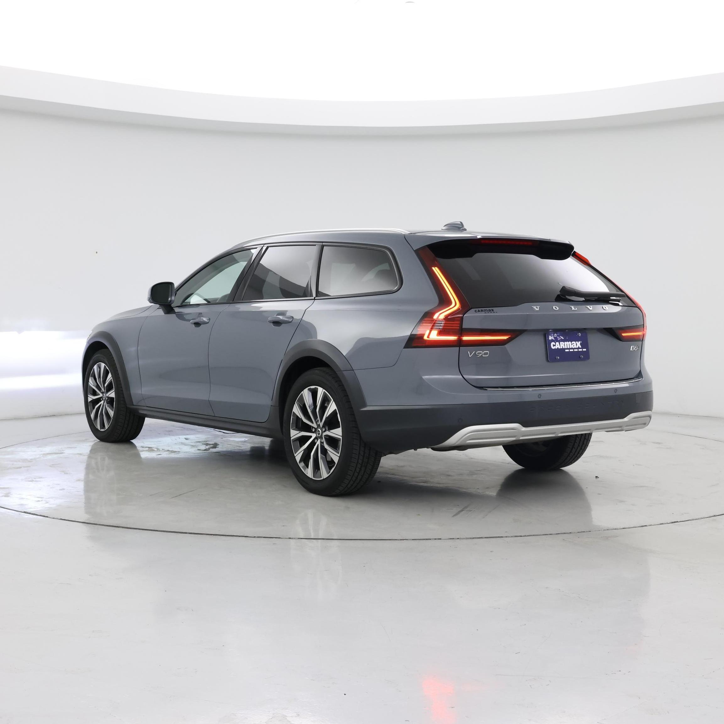 Thumbnail: 2022 Volvo S90 - 2