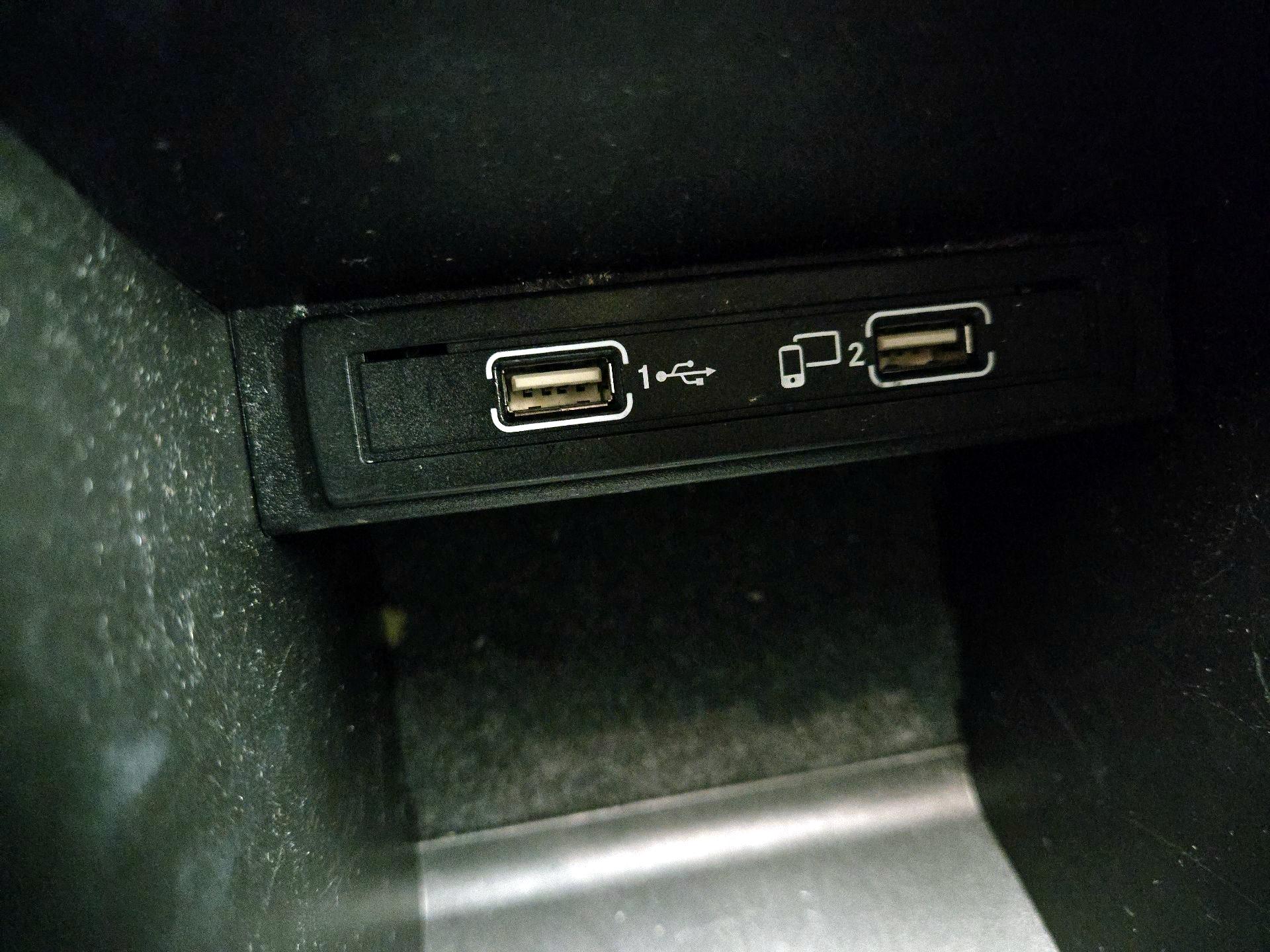 Thumbnail: 2015 Mercedes-Benz CLA - 18