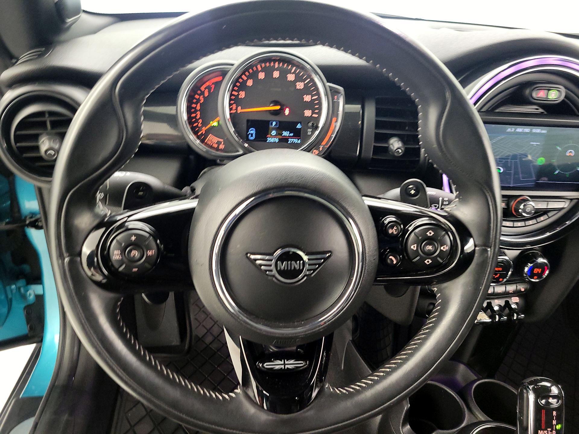 Thumbnail: 2020 MINI Cooper - 10