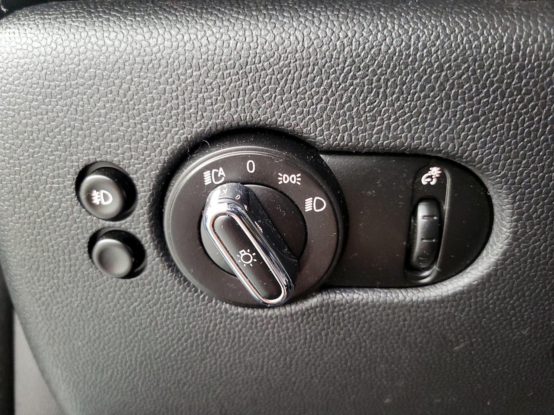 Thumbnail: 2020 MINI Cooper - 13