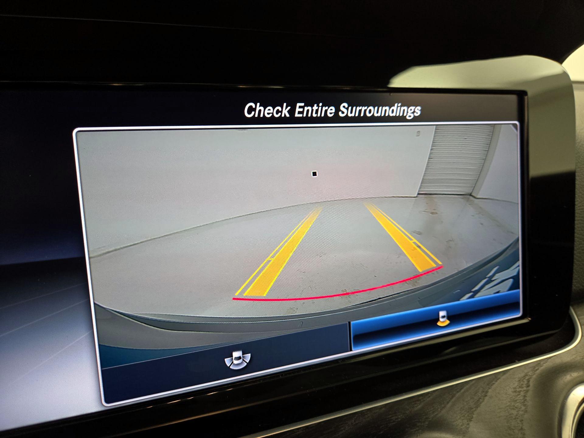 Thumbnail: 2019 Mercedes-Benz E-Class - 15