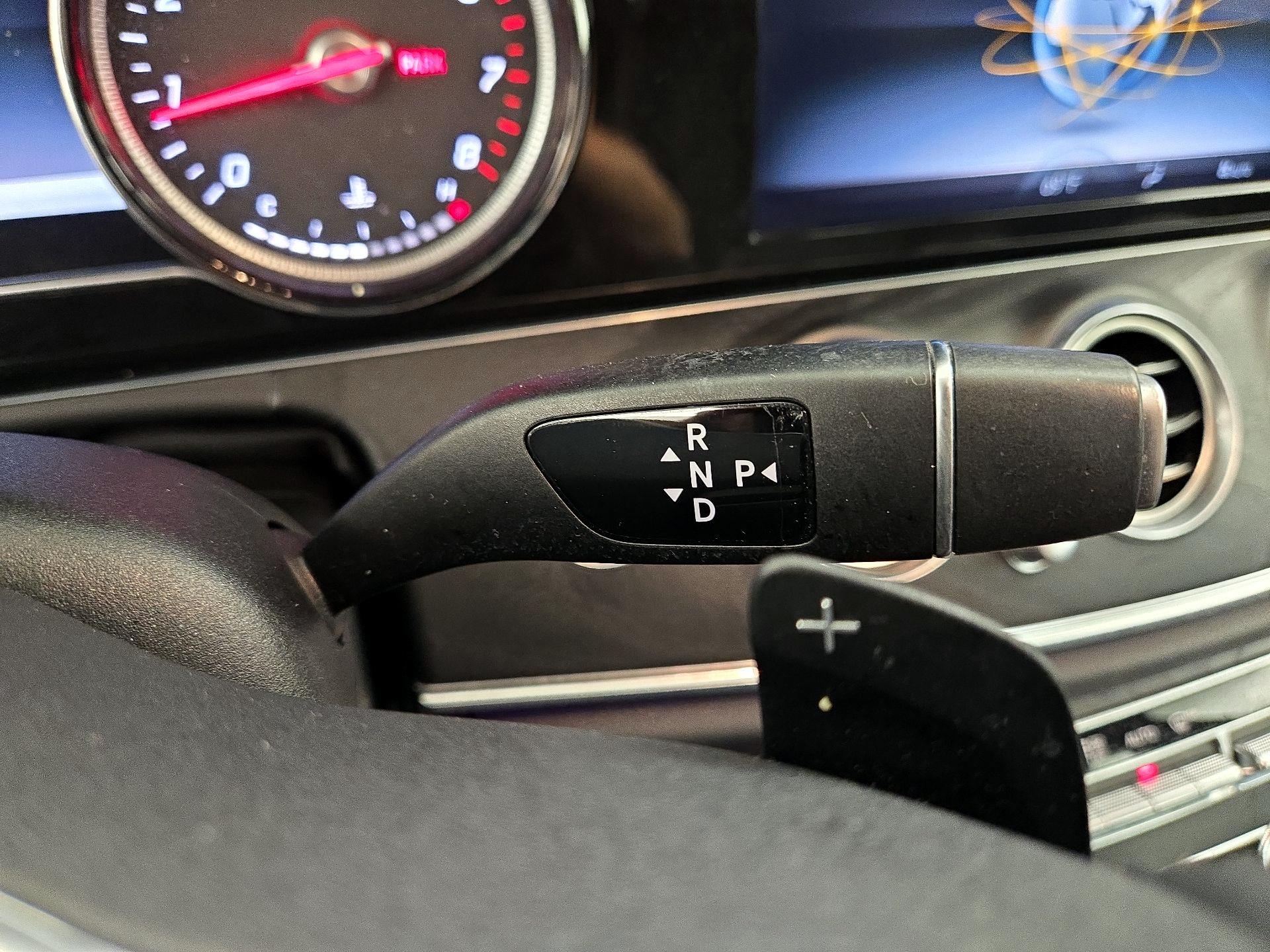 Thumbnail: 2019 Mercedes-Benz E-Class - 18