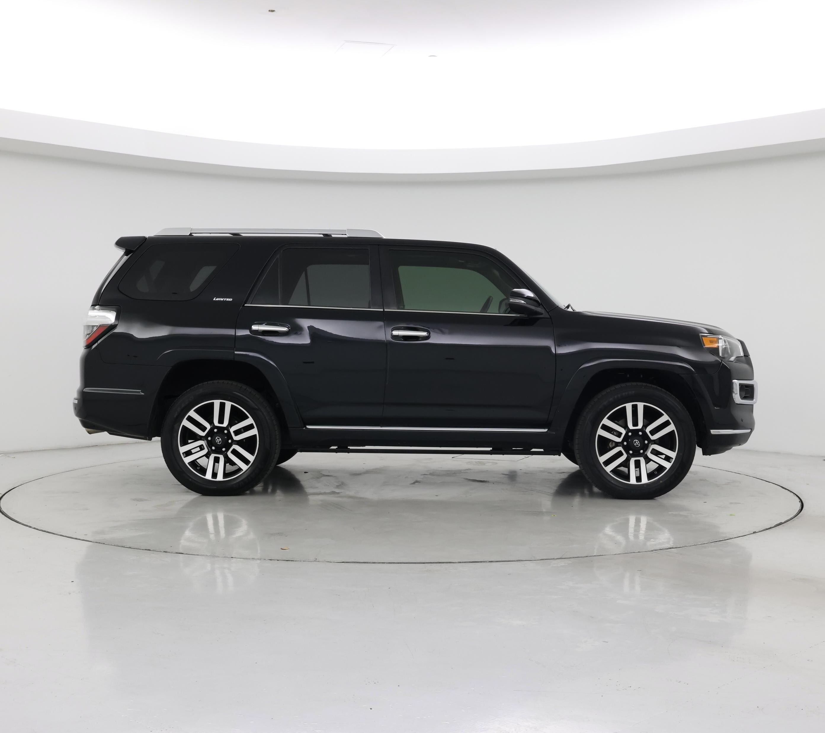 Thumbnail: 2019 Toyota 4Runner - 7