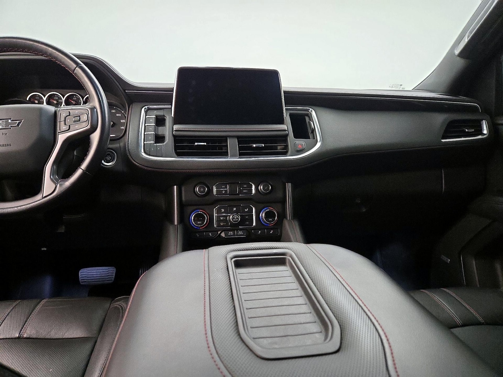 2021 Chevrolet Suburban RST - Photo 10