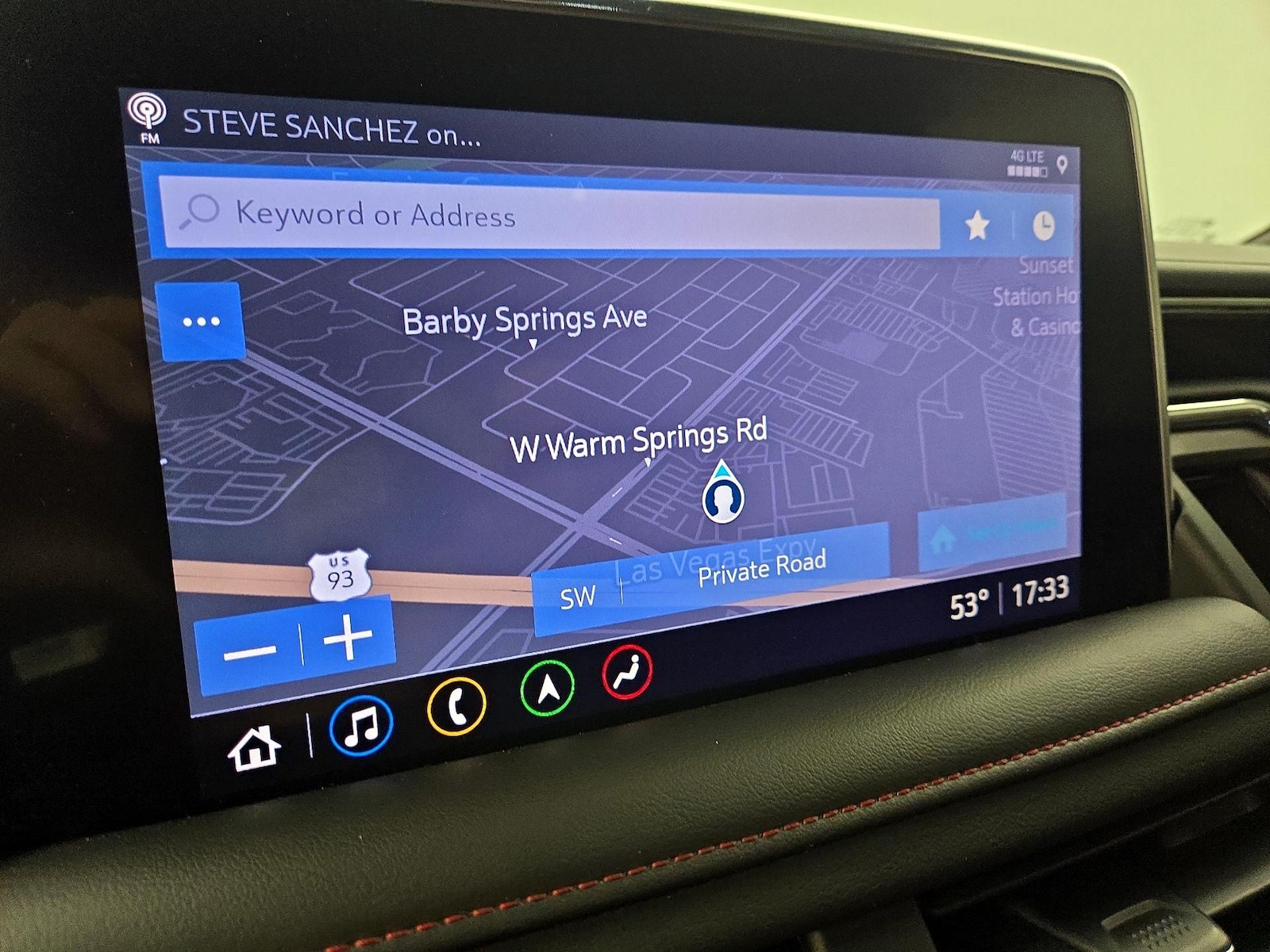 2021 Chevrolet Suburban RST - Photo 15