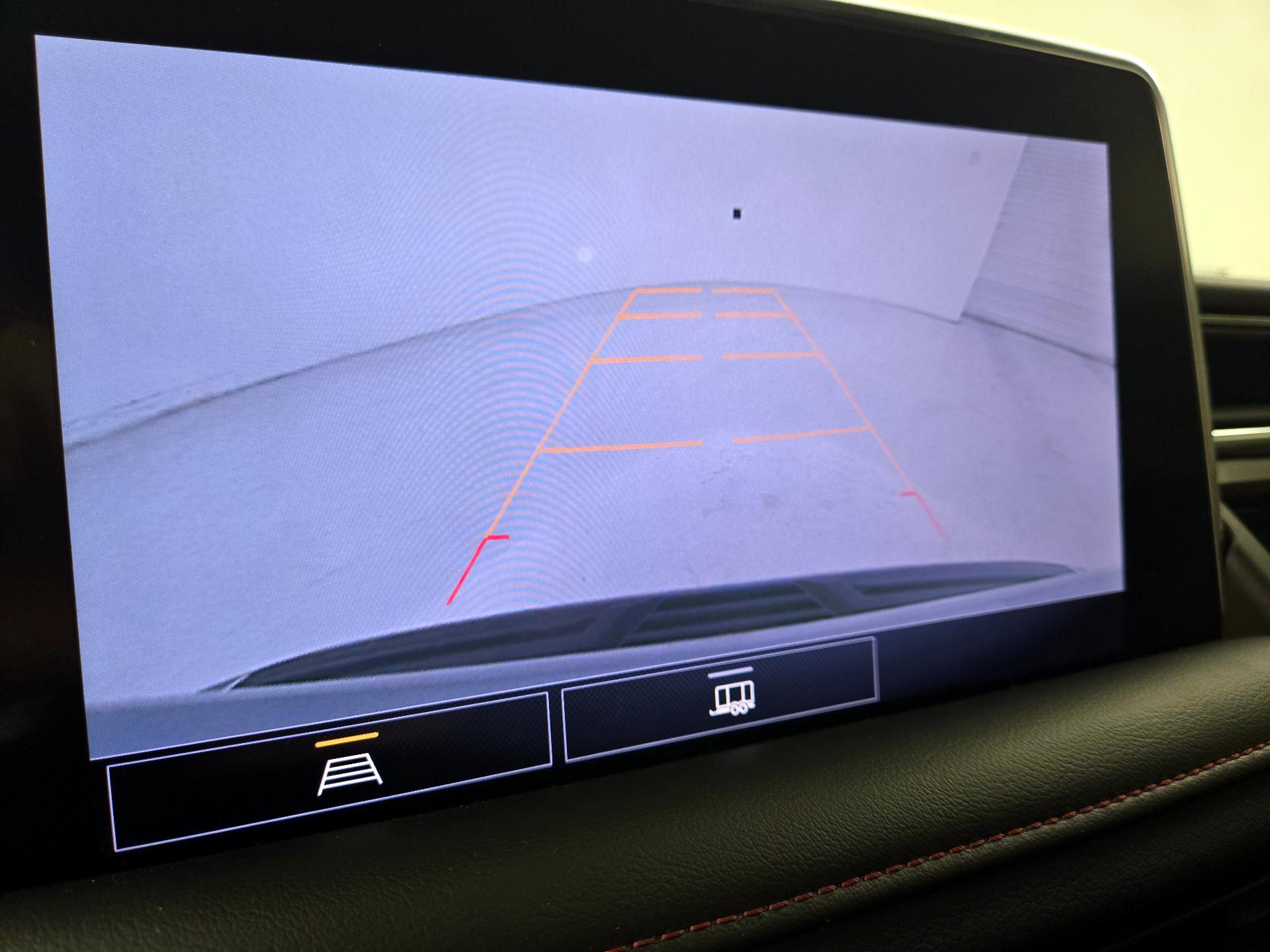 Thumbnail: 2021 Chevrolet Suburban - 15