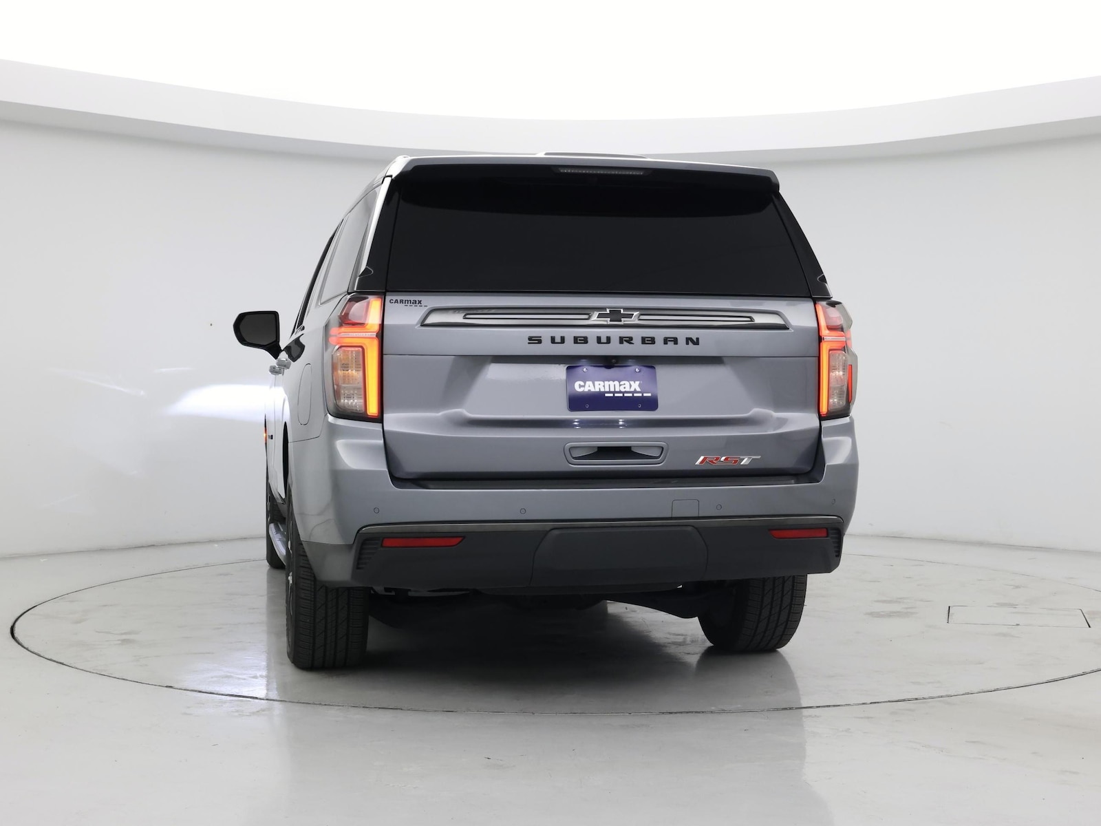 2021 Chevrolet Suburban RST - Photo 7
