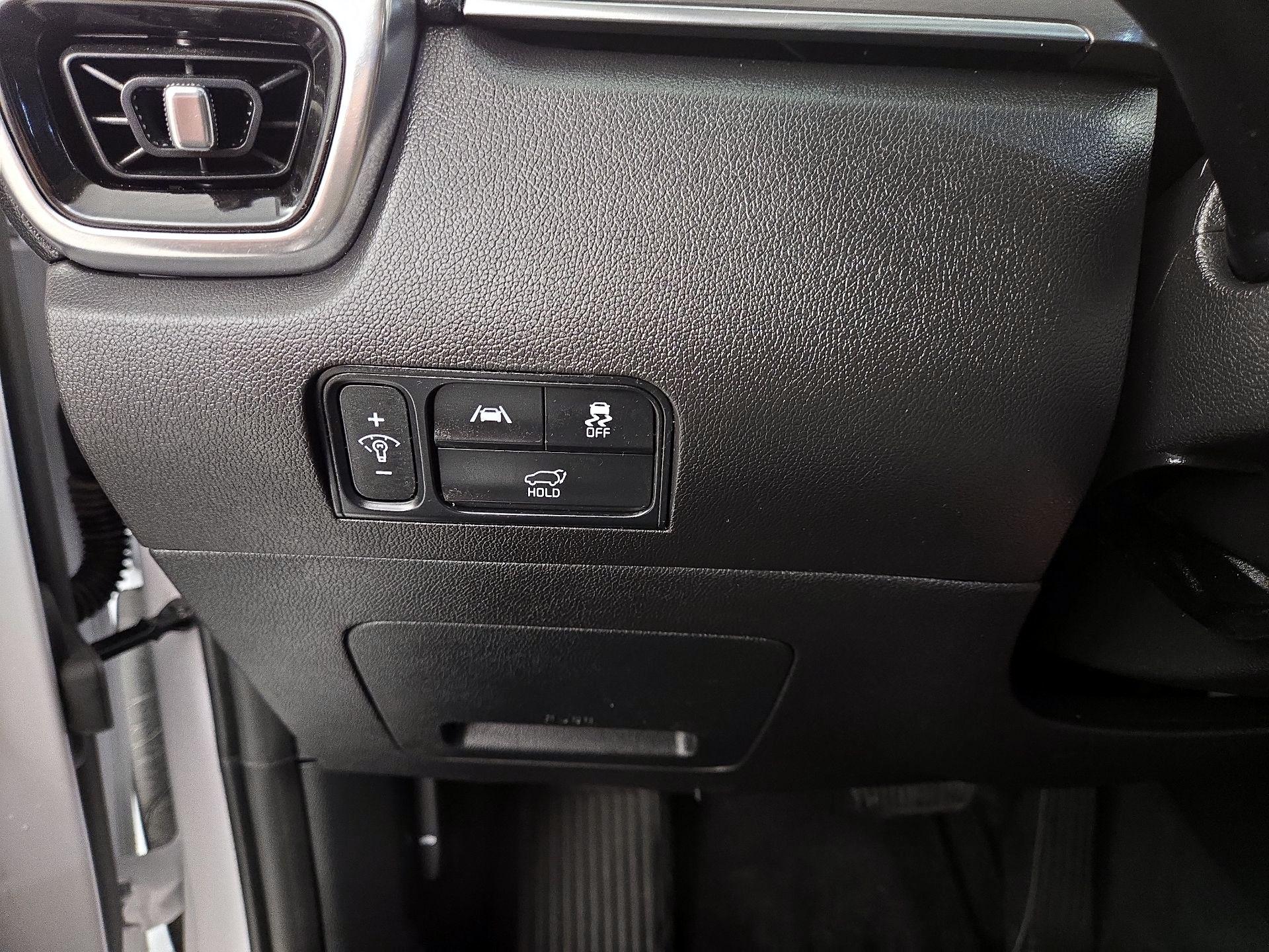 Thumbnail: 2022 Kia Sorento - 13