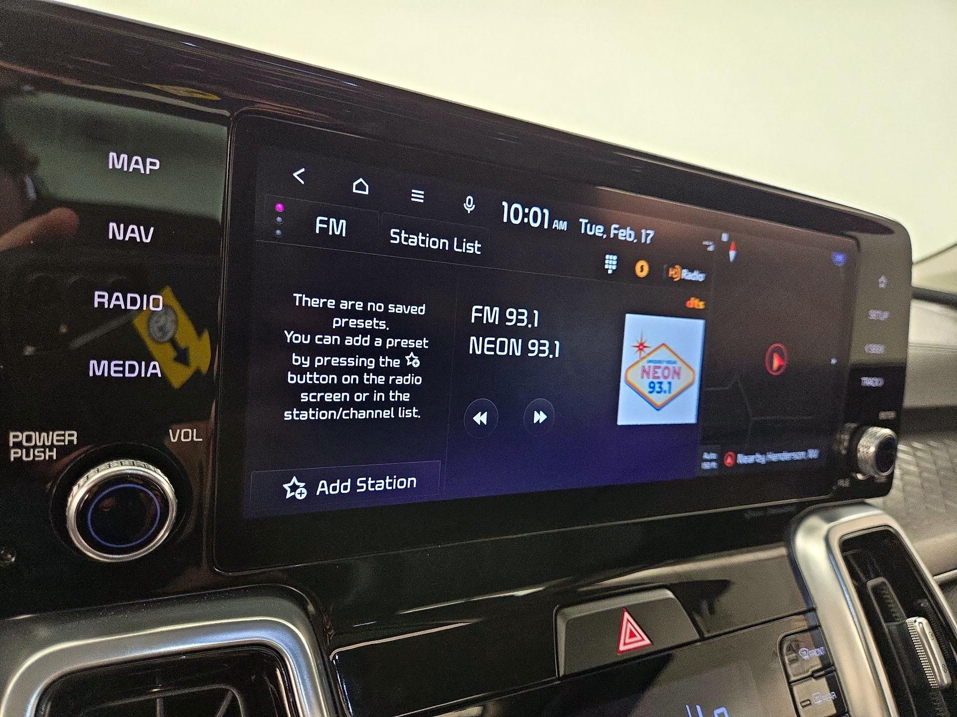 Thumbnail: 2022 Kia Sorento - 16