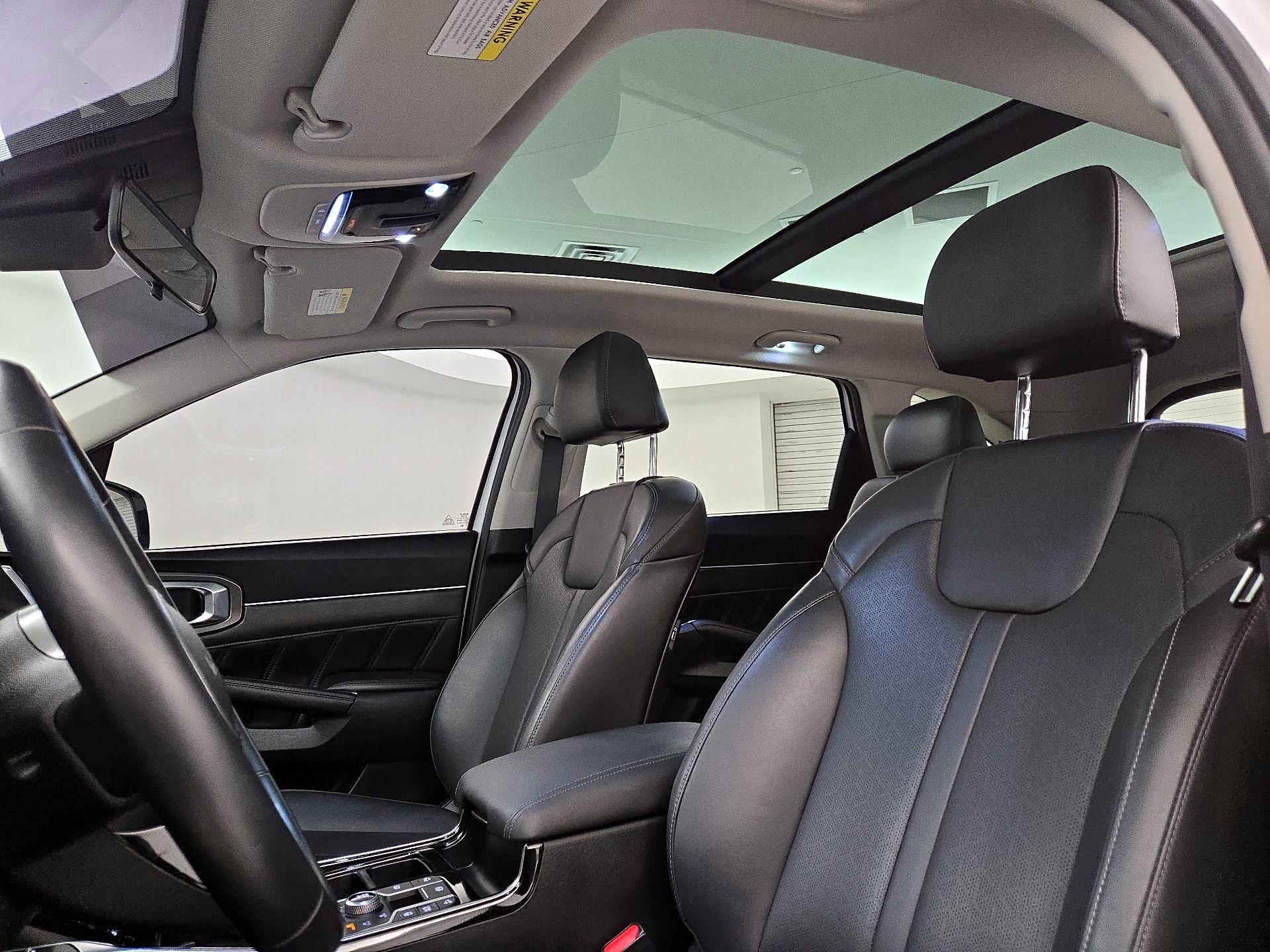 Thumbnail: 2022 Kia Sorento - 20