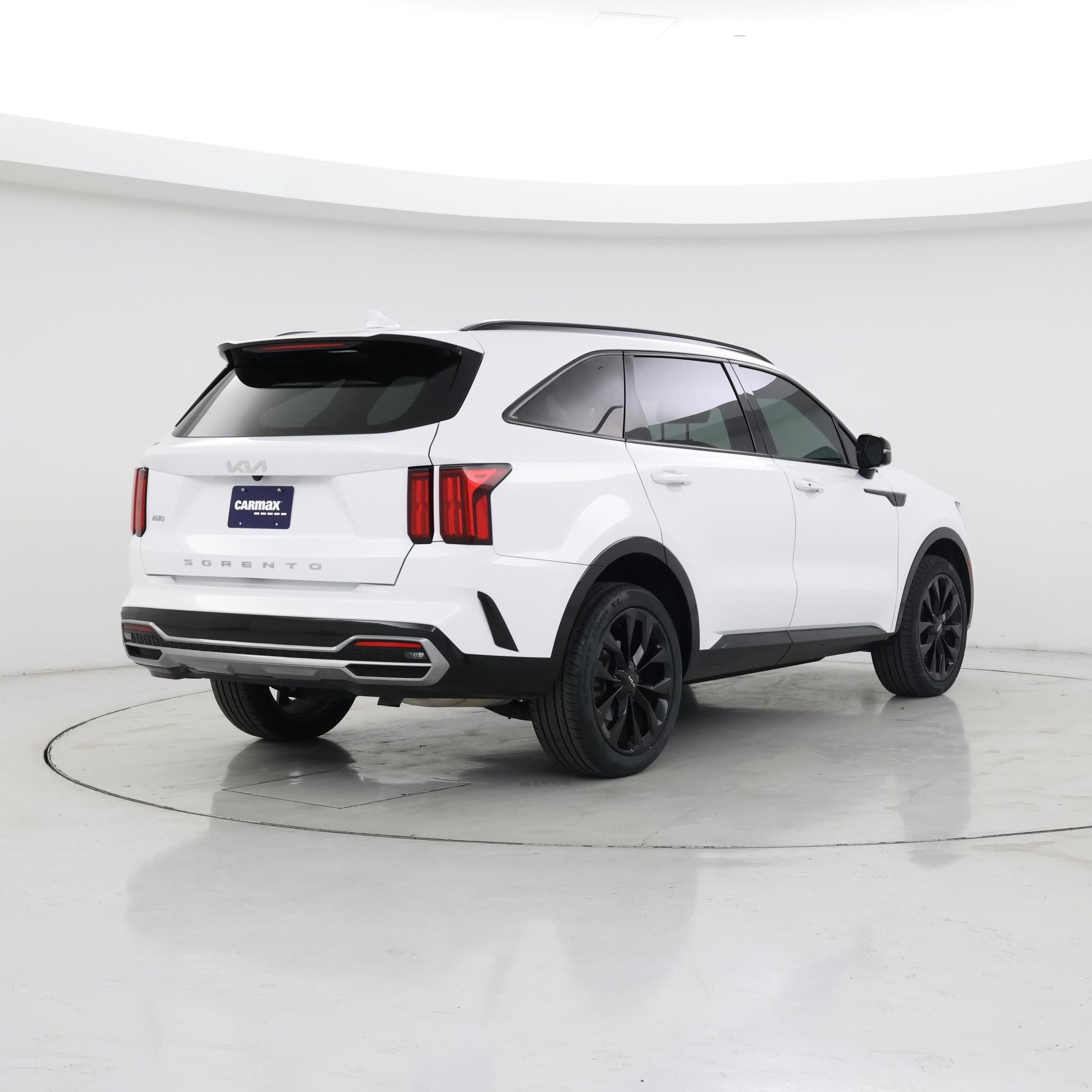 Thumbnail: 2022 Kia Sorento - 8