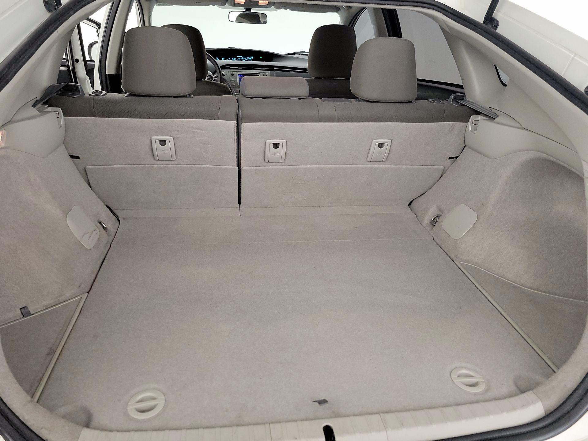 Thumbnail: 2015 Toyota Prius - 19