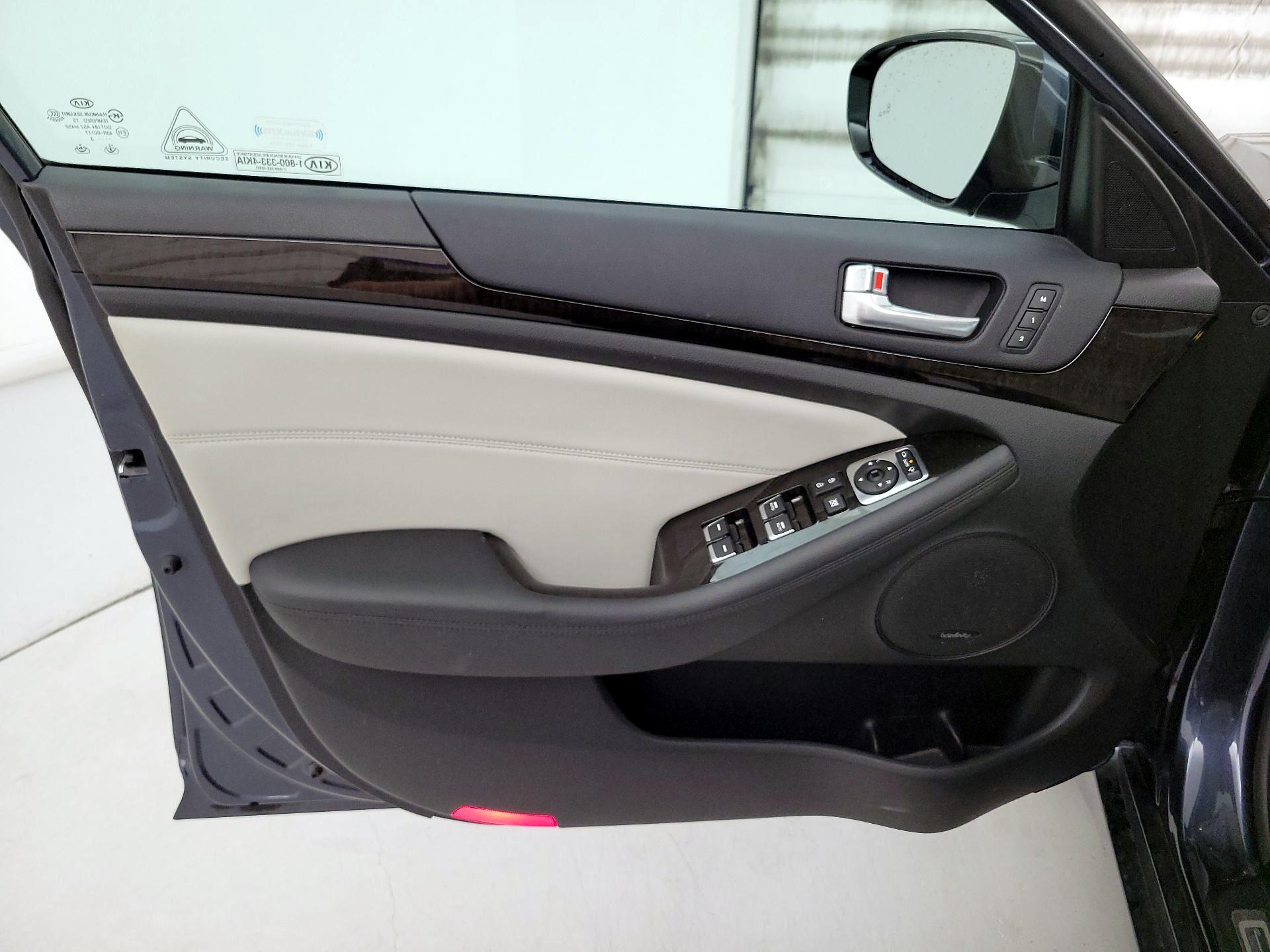 Thumbnail: 2014 Kia Cadenza - 12