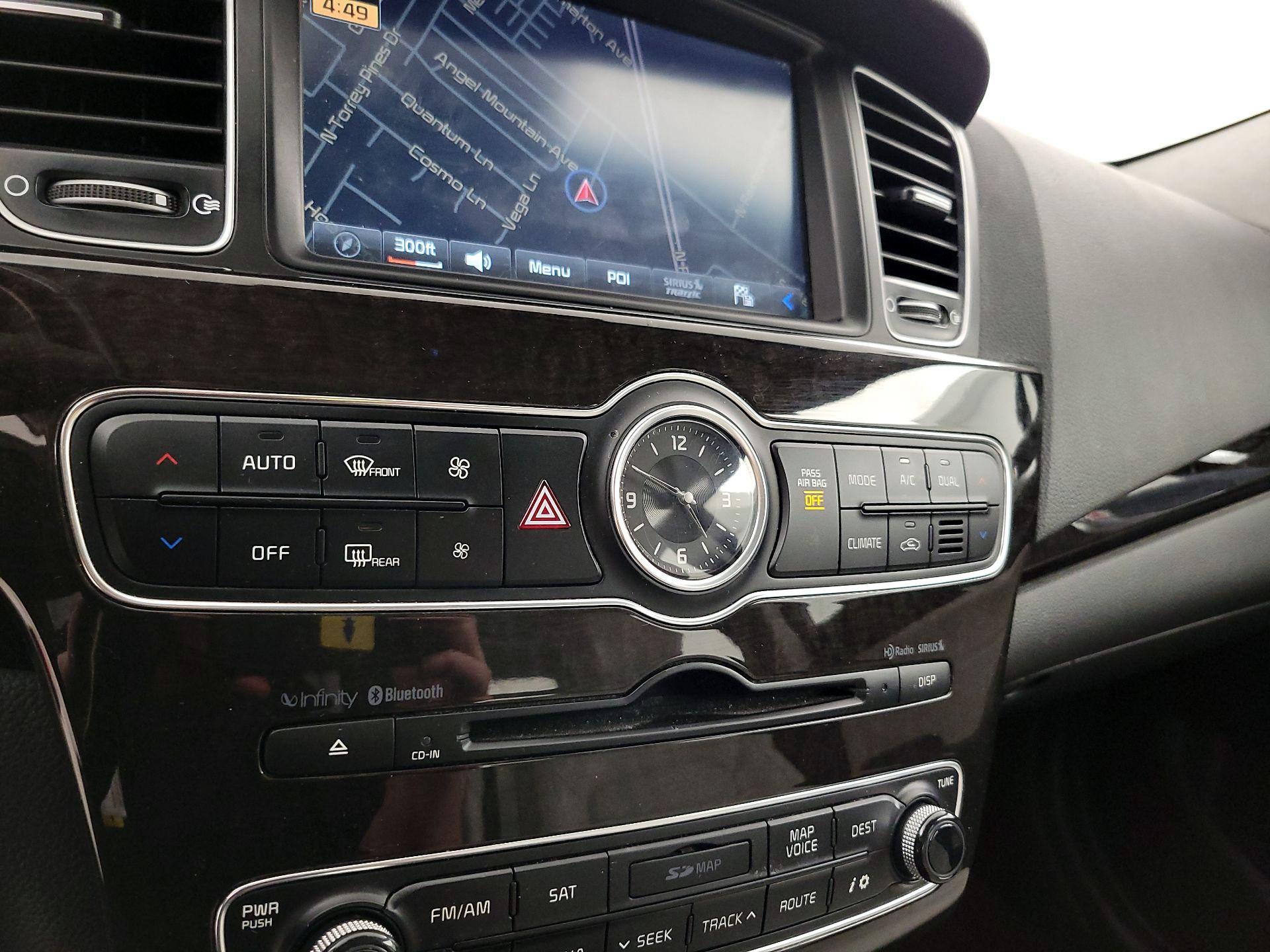 Thumbnail: 2014 Kia Cadenza - 17