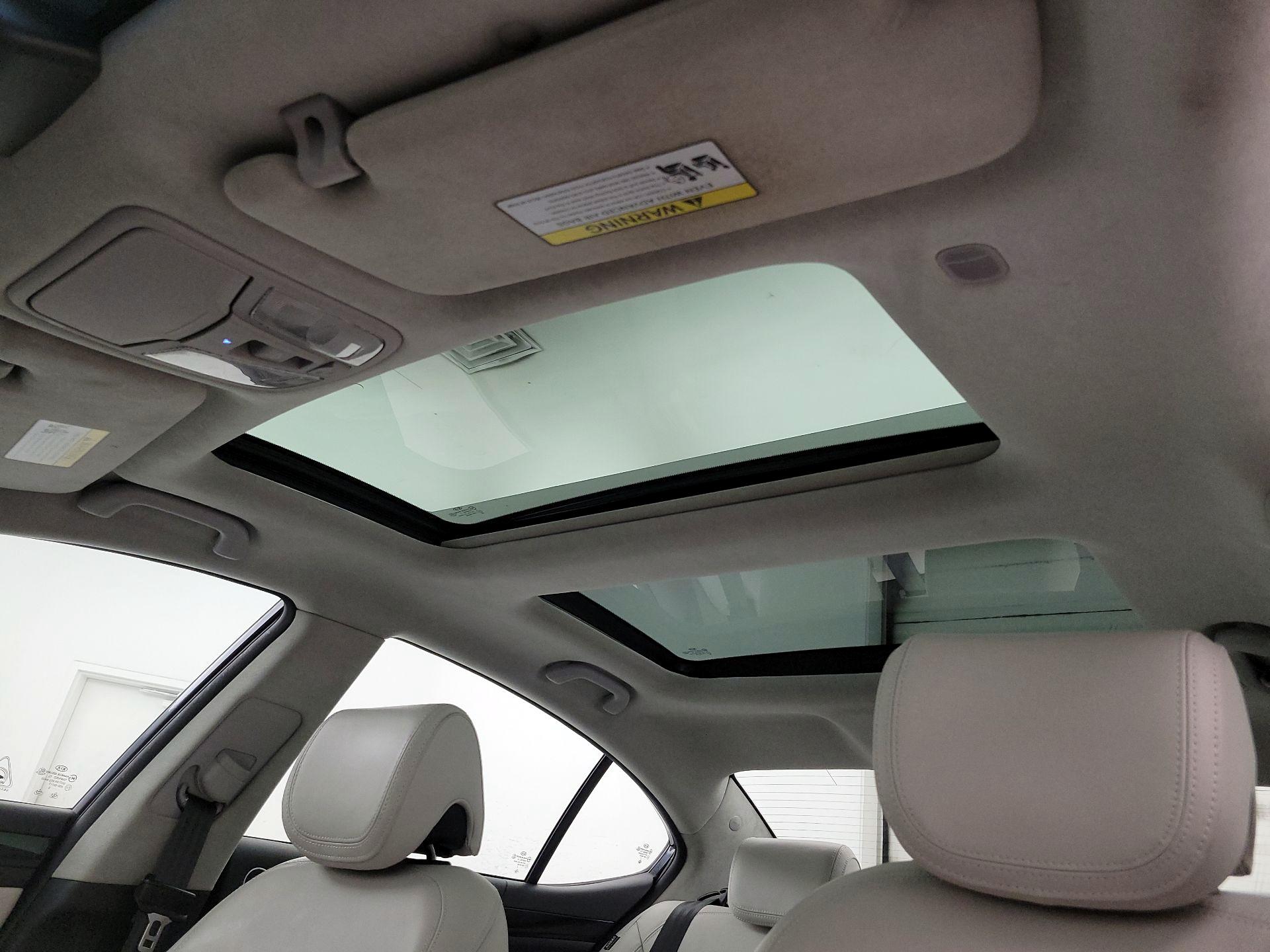 Thumbnail: 2014 Kia Cadenza - 20