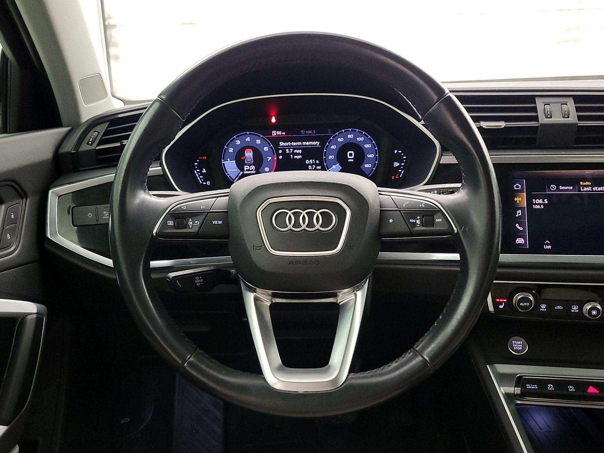 Thumbnail: 2019 Audi Q3 - 10