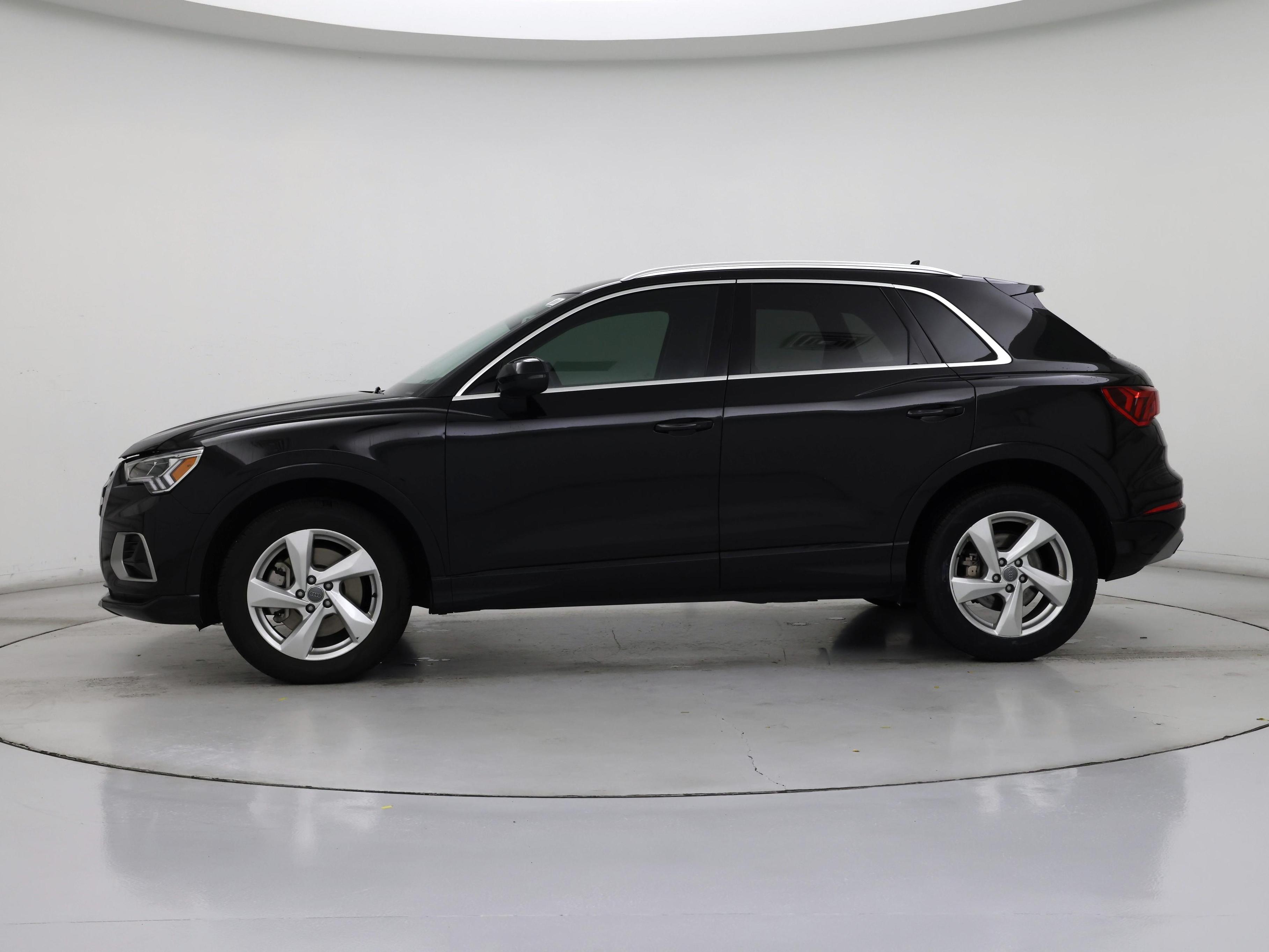 Thumbnail: 2019 Audi Q3 - 3