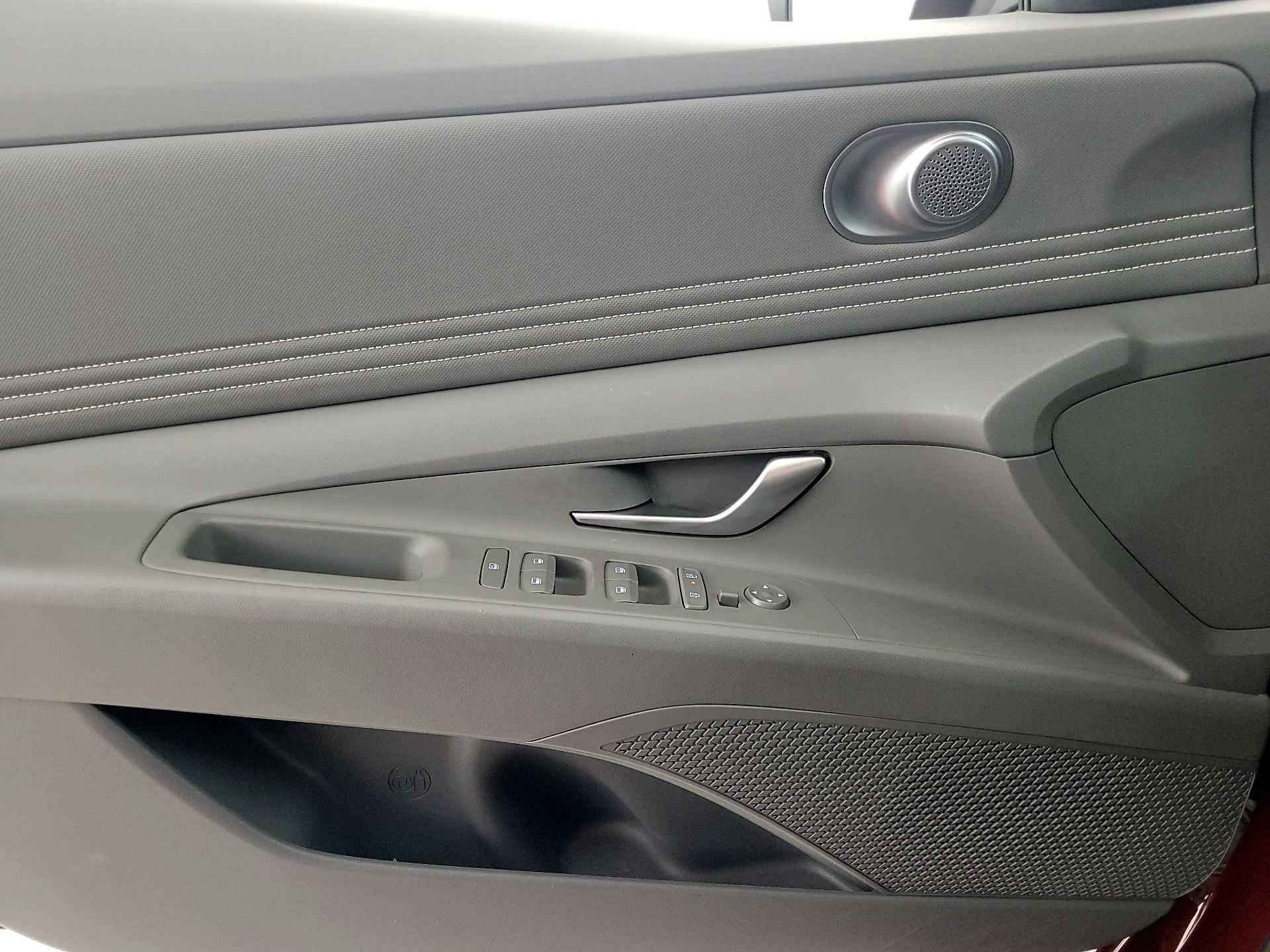 Thumbnail: 2024 Hyundai Elantra - 12