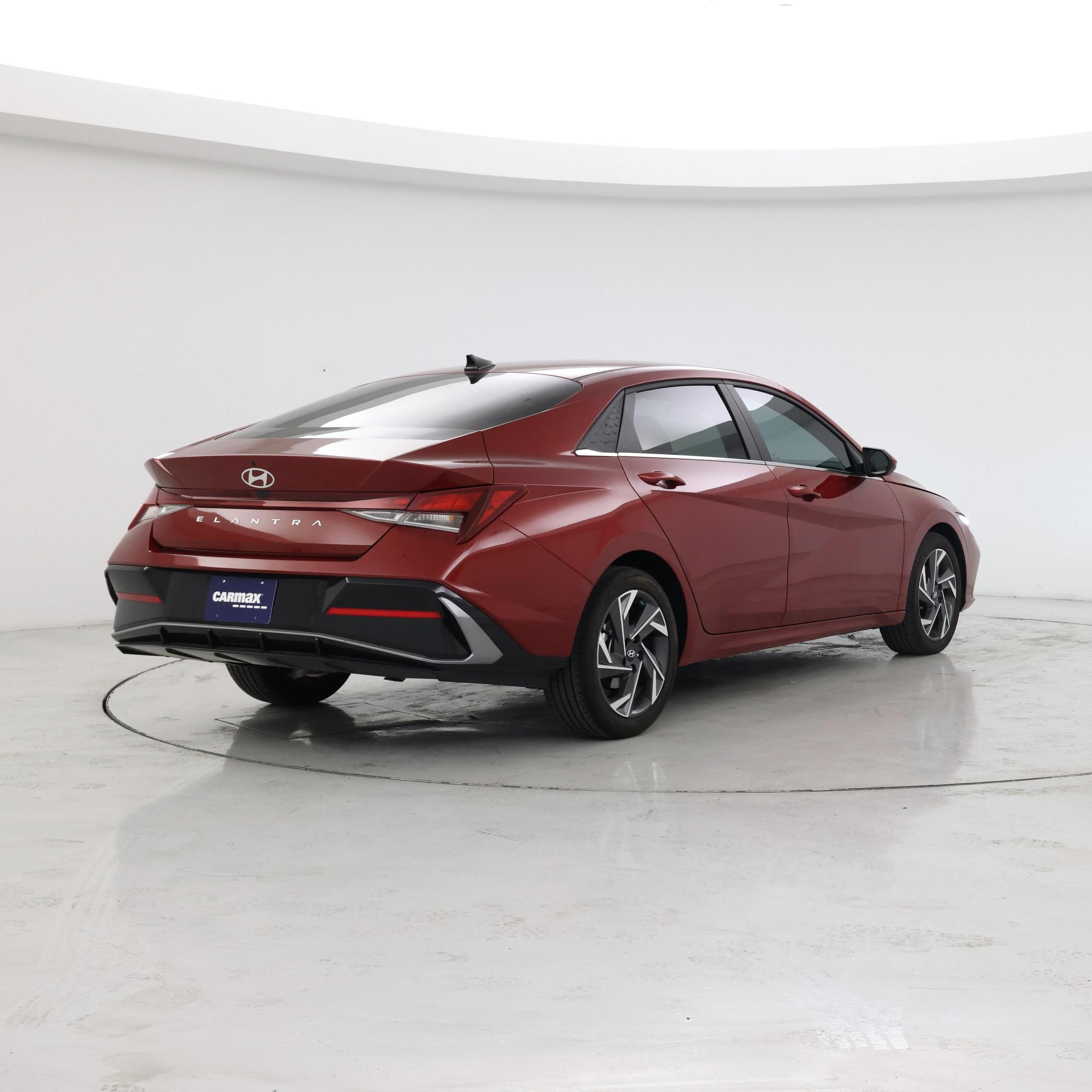 Thumbnail: 2024 Hyundai Elantra - 8