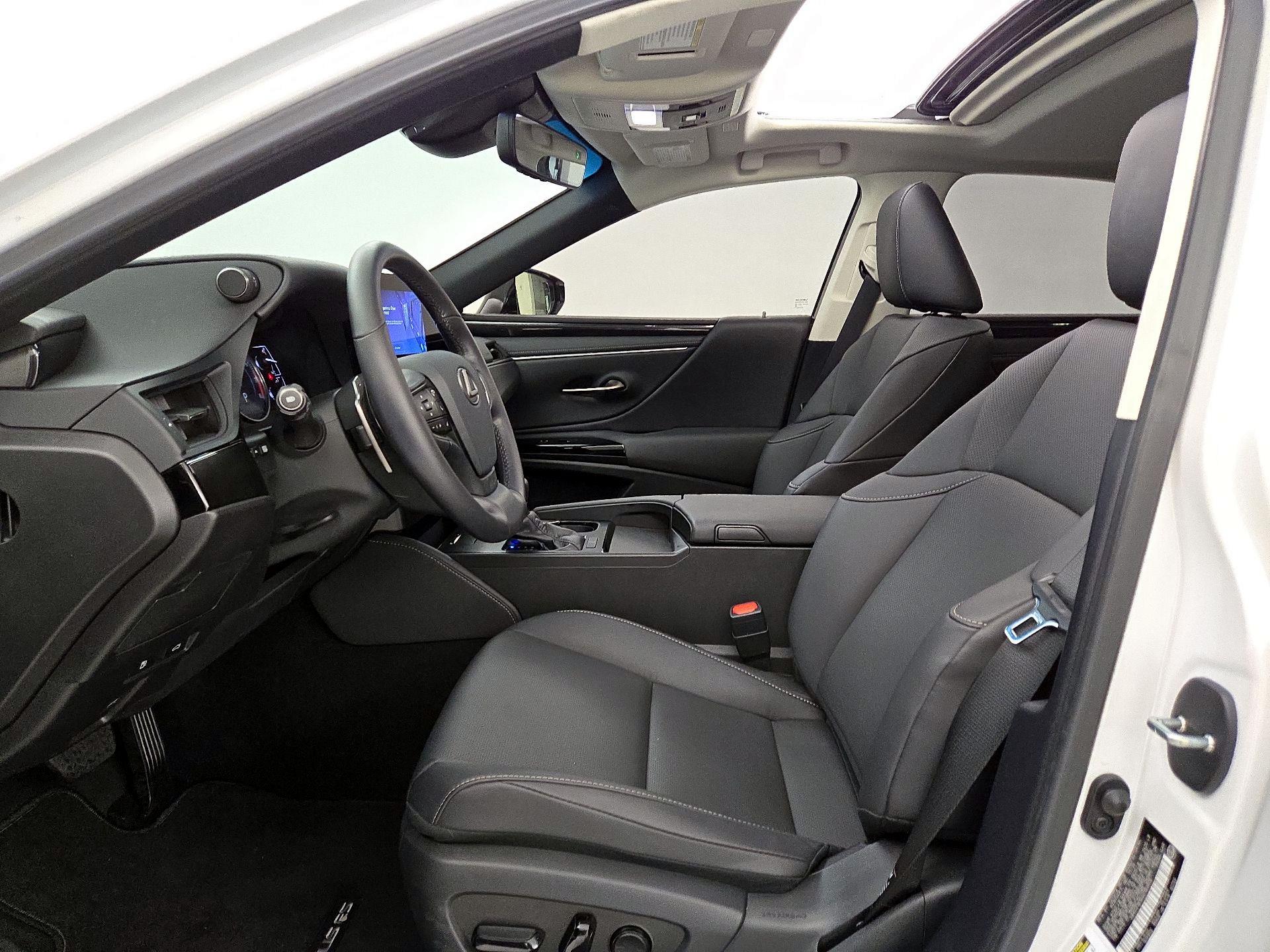 Thumbnail: 2025 Lexus ES - 11