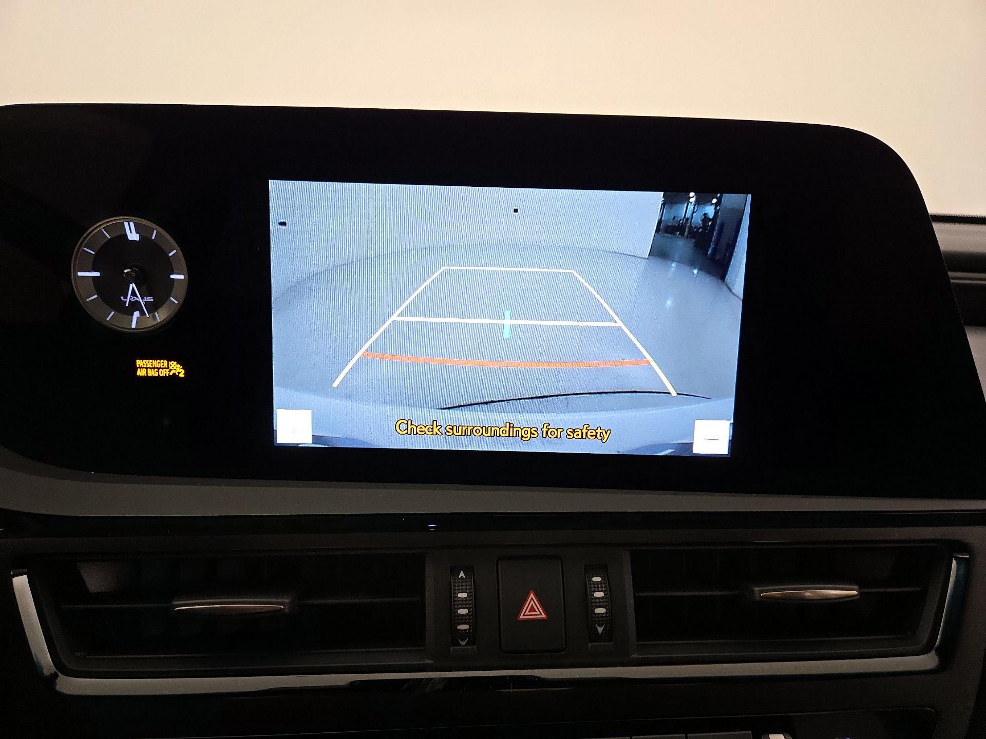 Thumbnail: 2025 Lexus ES - 14