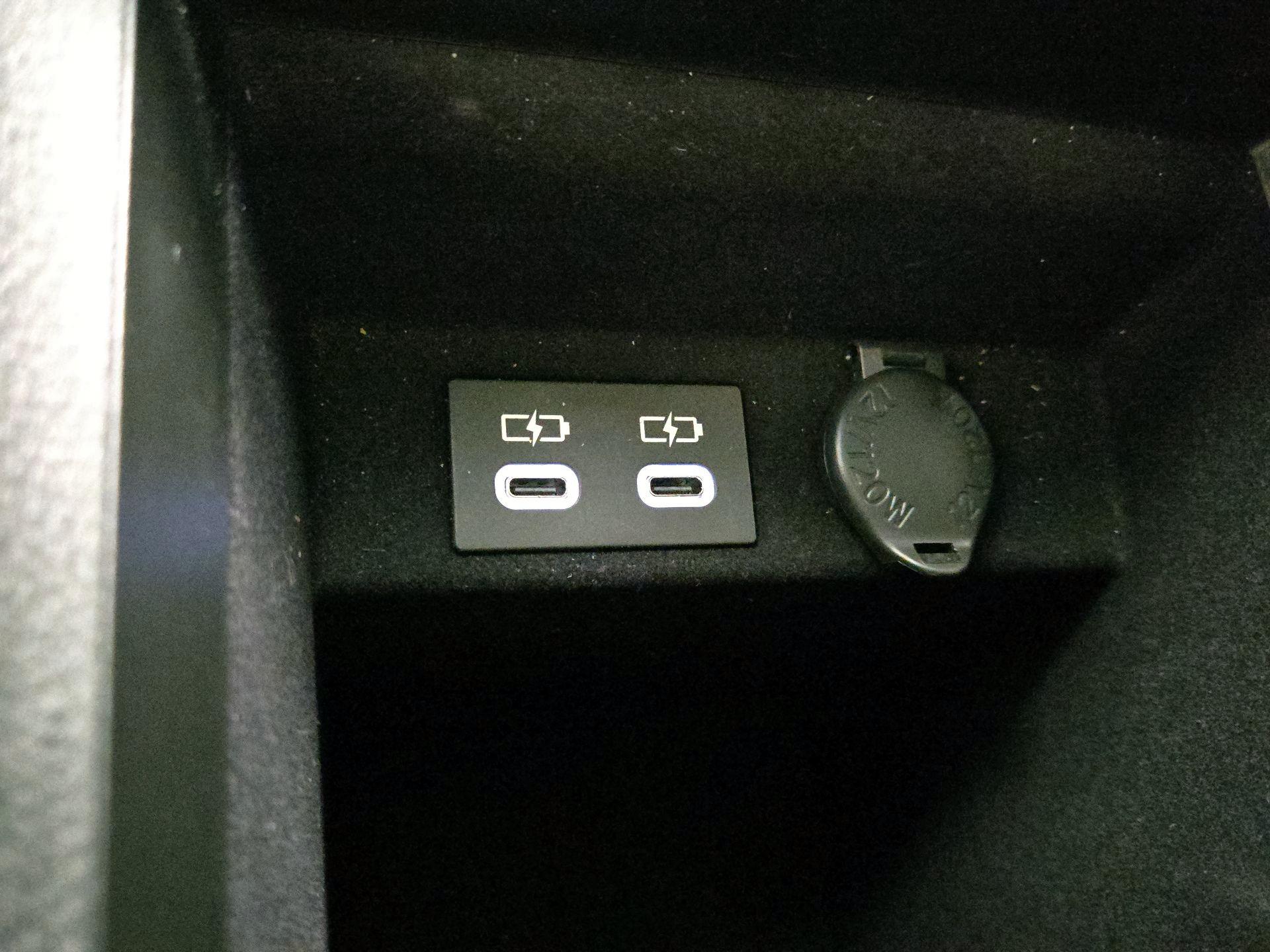 Thumbnail: 2025 Lexus ES - 18