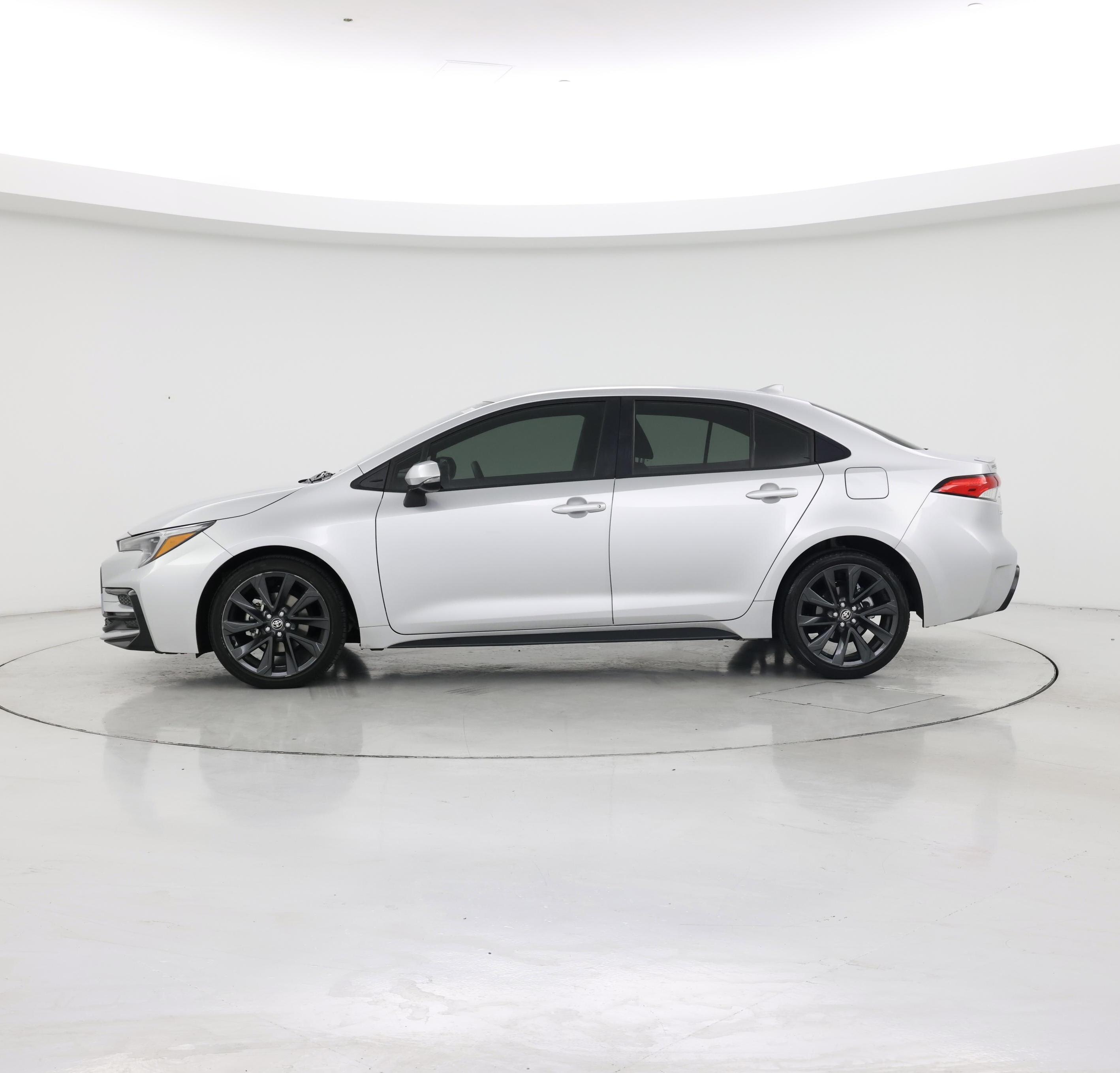 Thumbnail: 2024 Toyota Corolla - 3