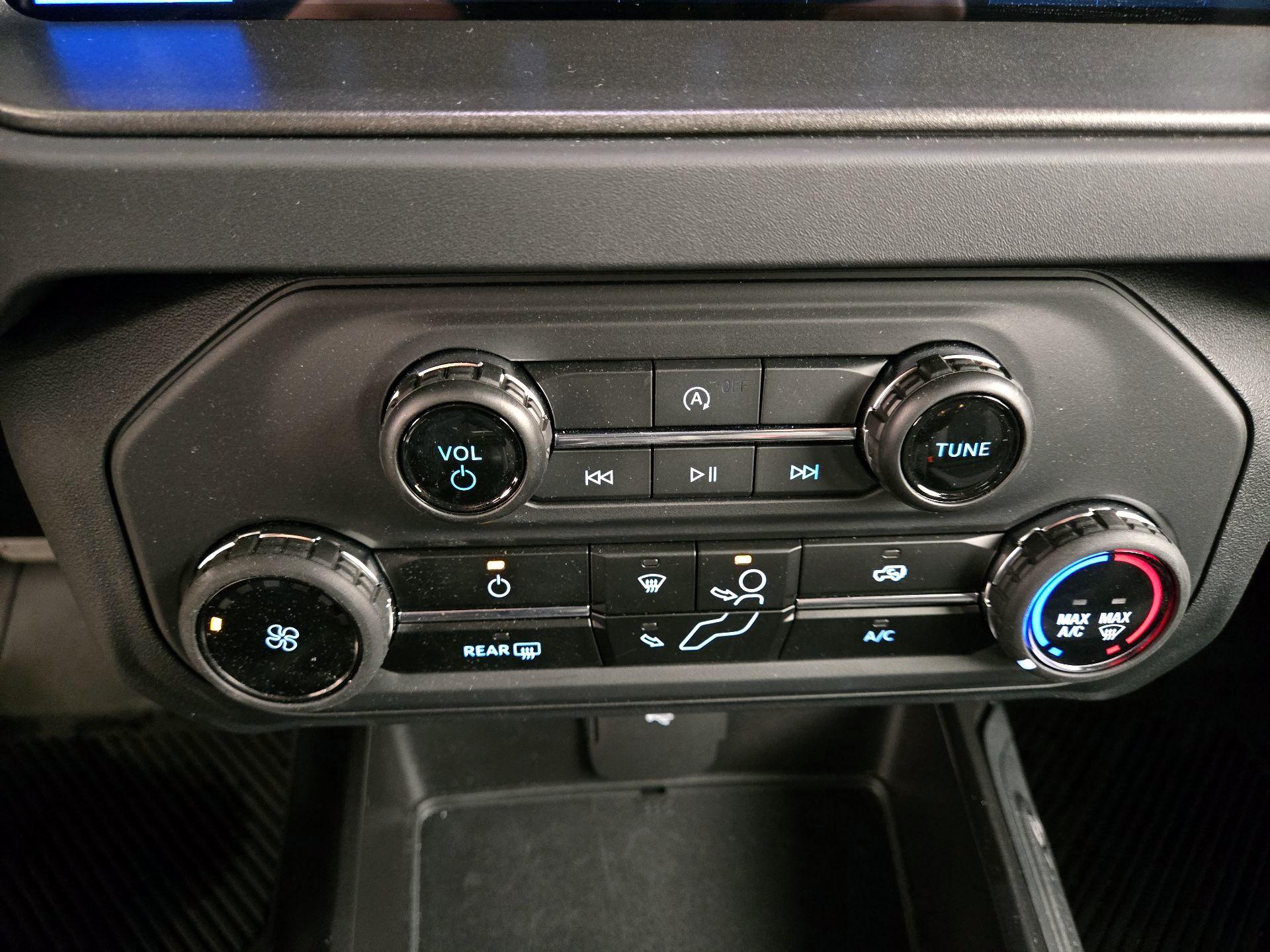 Thumbnail: 2025 Ford Bronco - 16