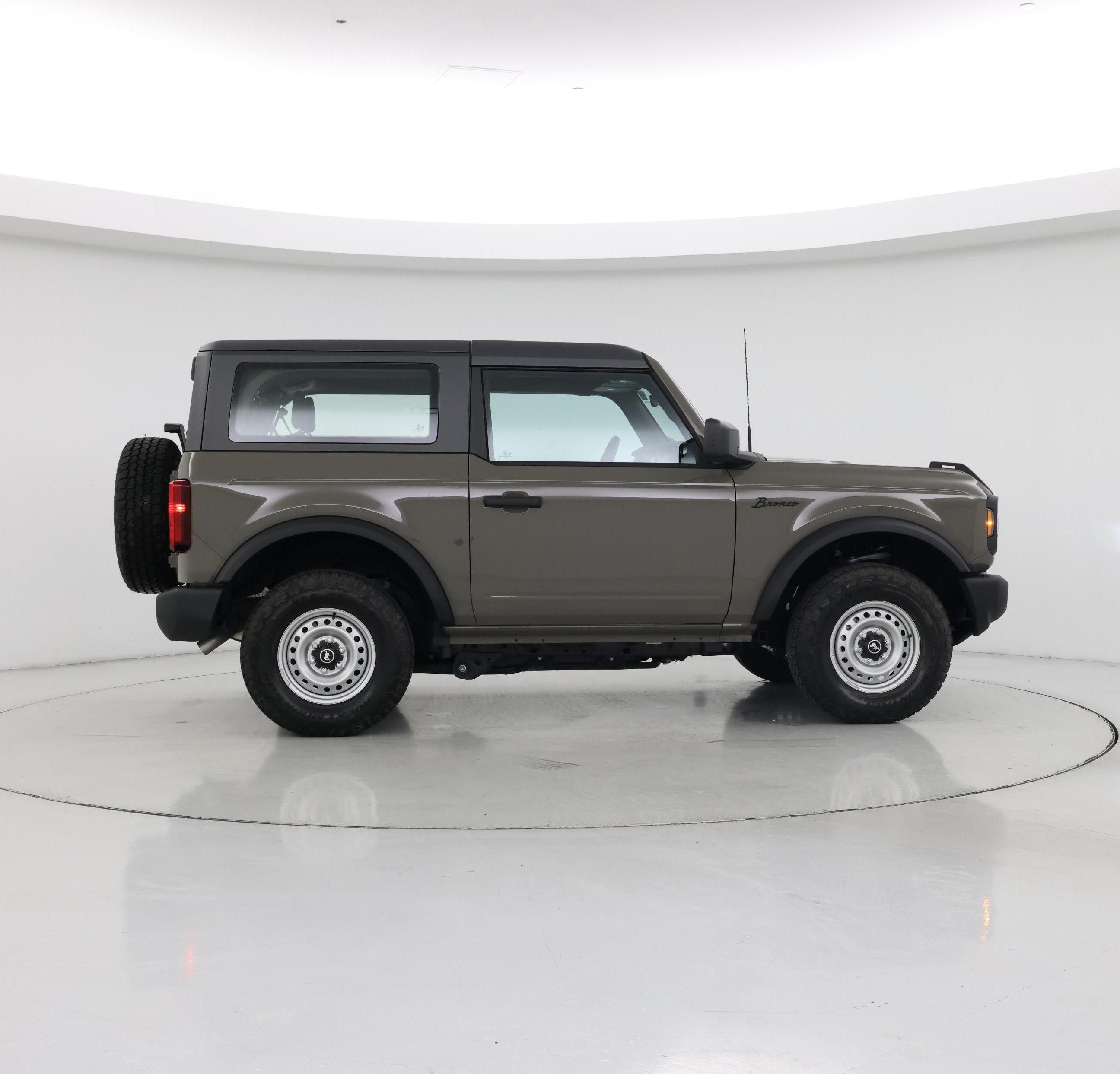 Thumbnail: 2025 Ford Bronco - 7