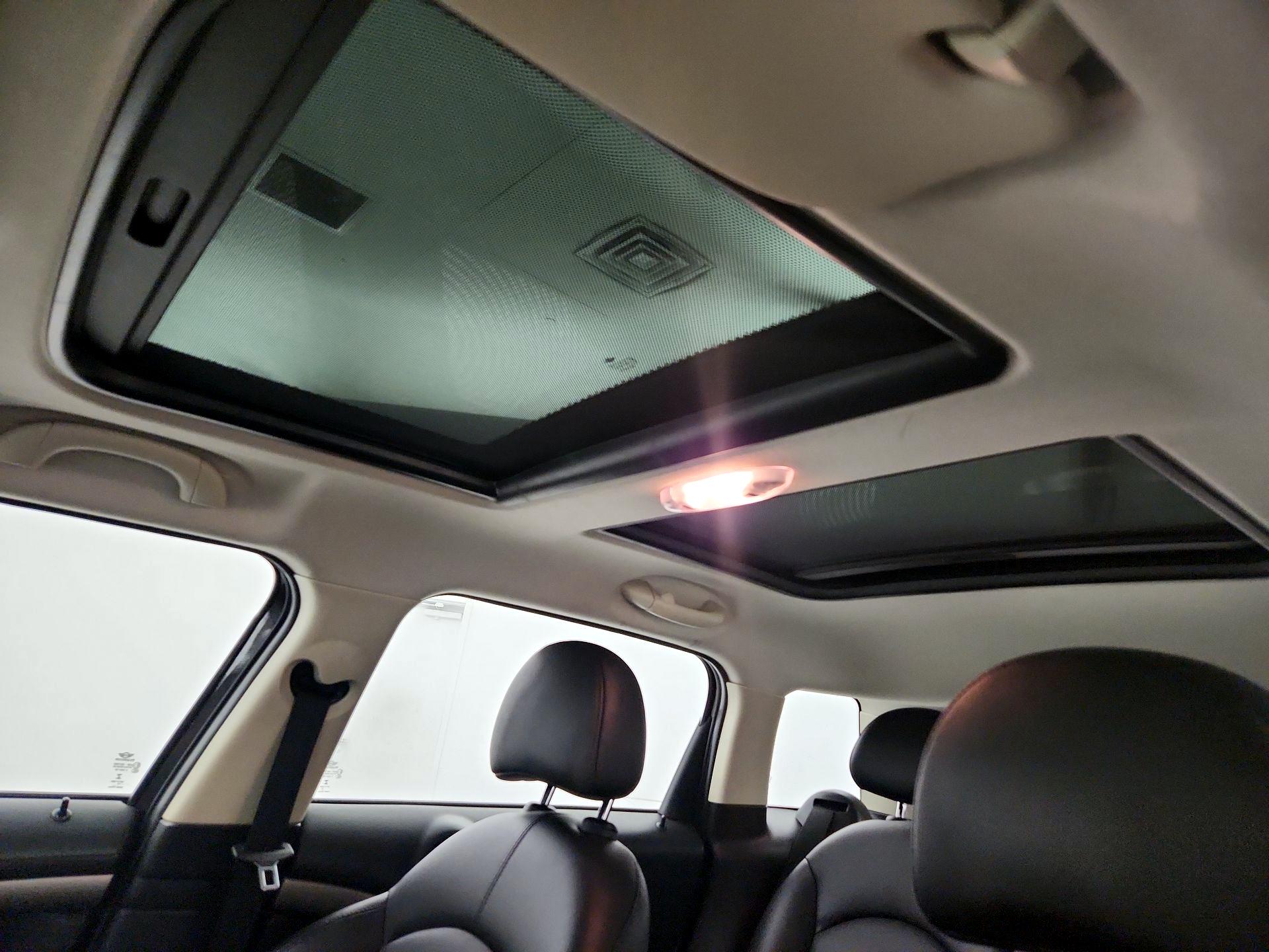 Thumbnail: 2015 MINI Cooper Countryman - 17