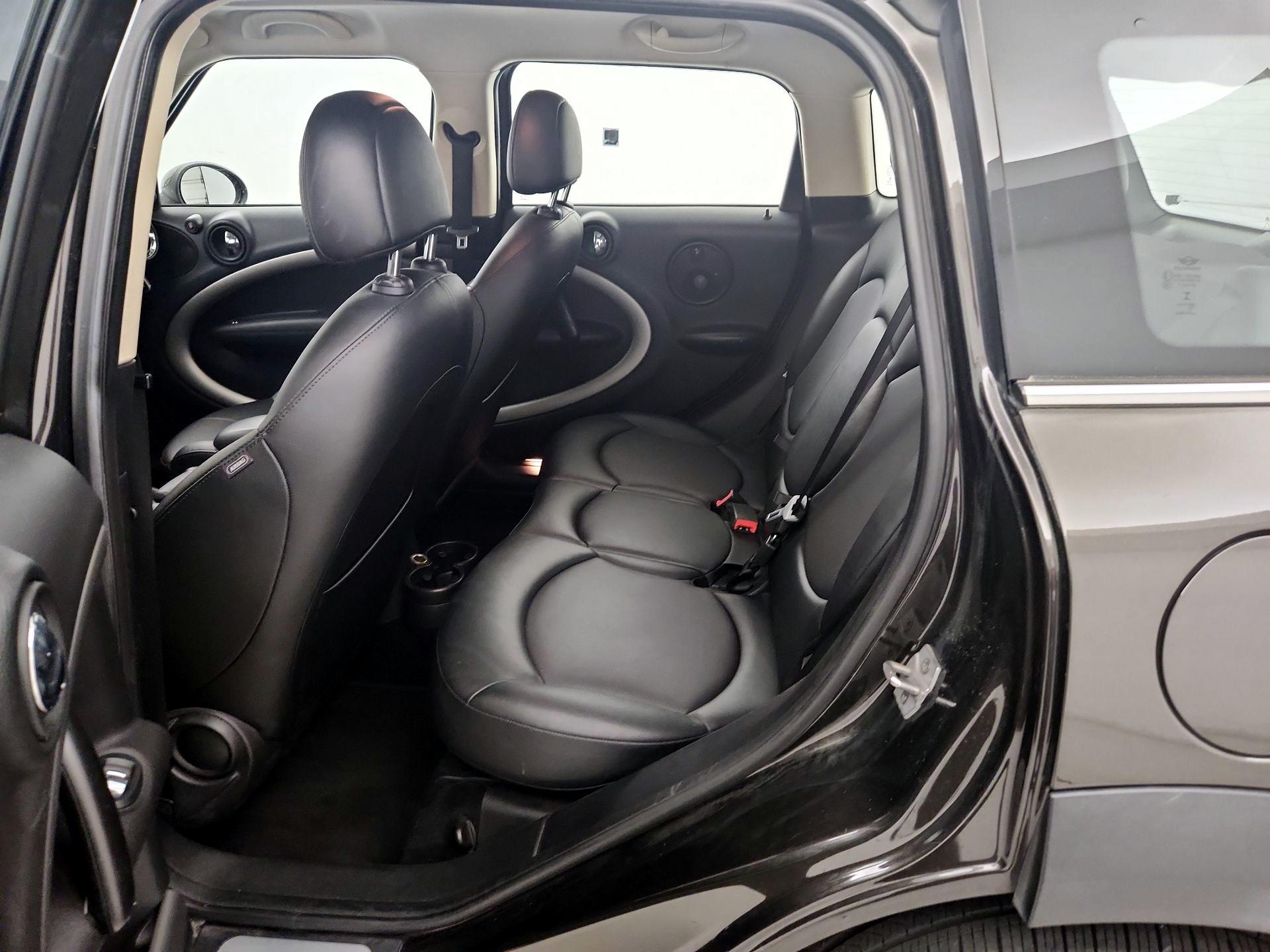 Thumbnail: 2015 MINI Cooper Countryman - 18