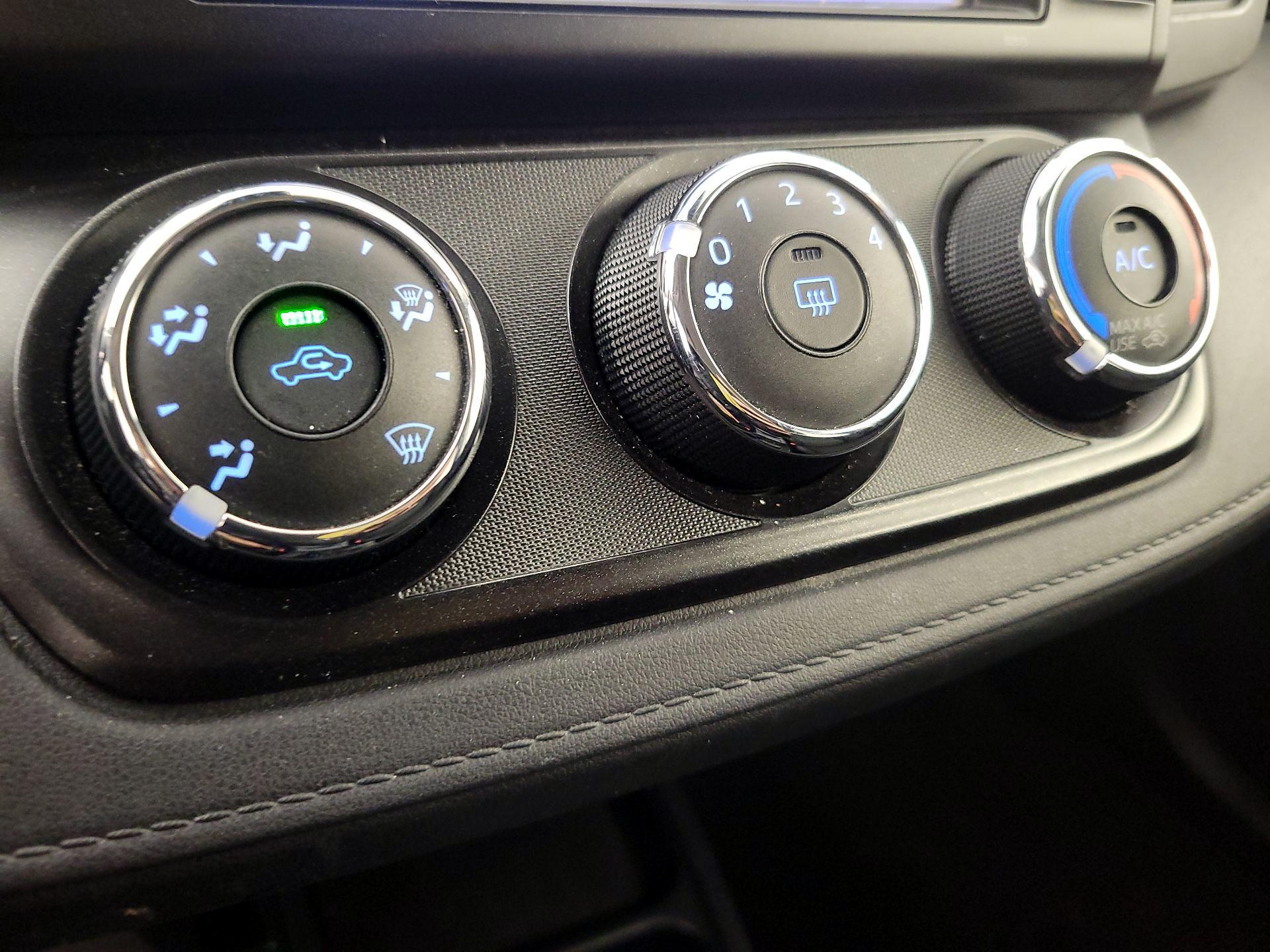 Thumbnail: 2017 Toyota RAV4 - 16